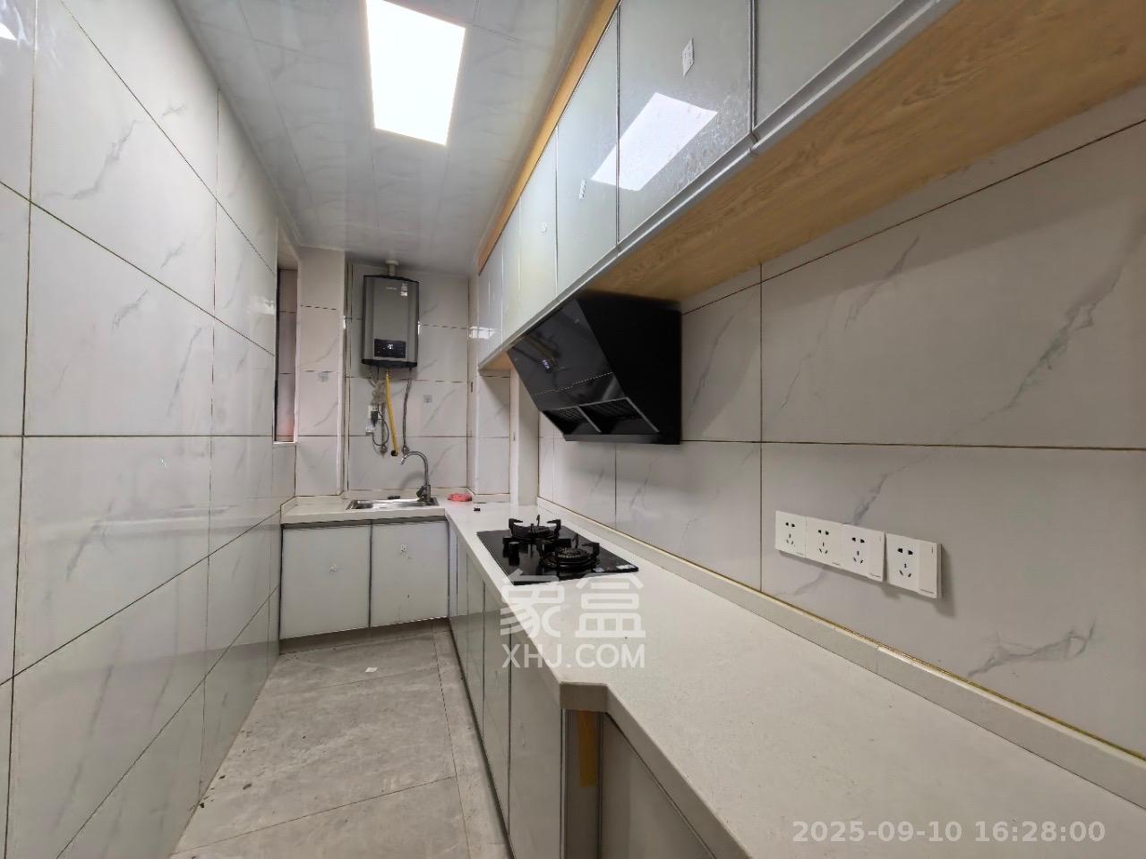 东岸梅园小区 2室2厅1卫 2000.0元/月 东岸梅园小区 2室2厅1卫 2000.0元/月室内图