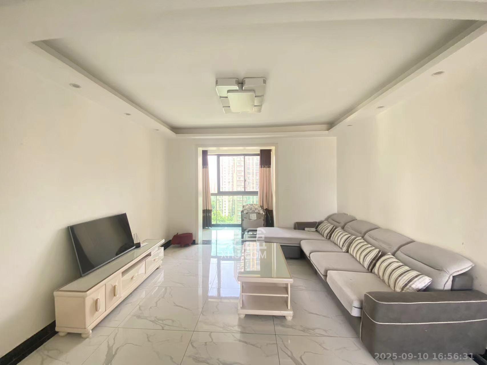 新城新世界一二三期 3室2厅1卫 3000.0元/月 新城新世界一二三期 3室2厅1卫 3000.0元/月室内图