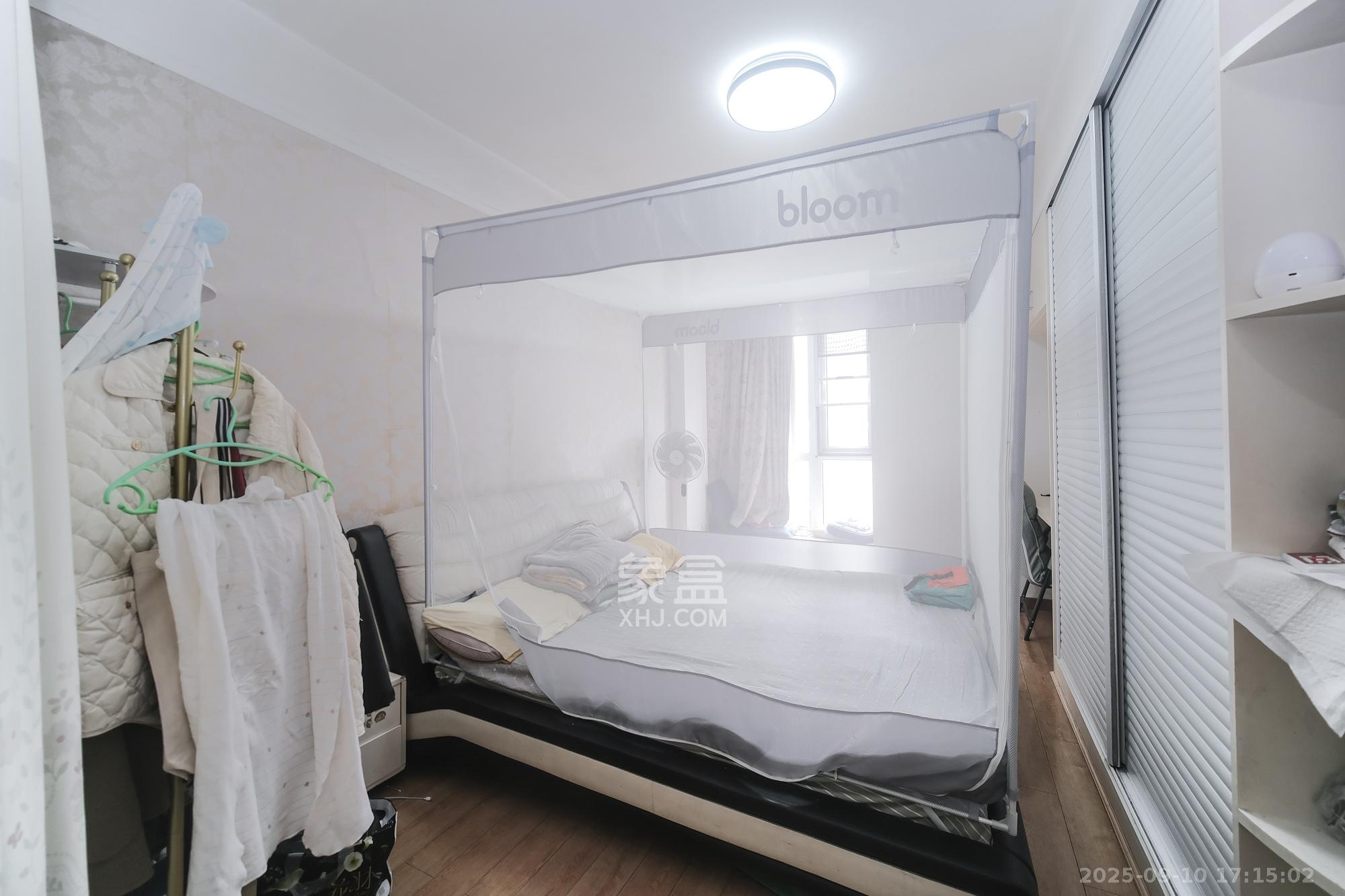 山水湾  3室2厅1卫    89.8万 山水湾  3室2厅1卫    89.8万卧室