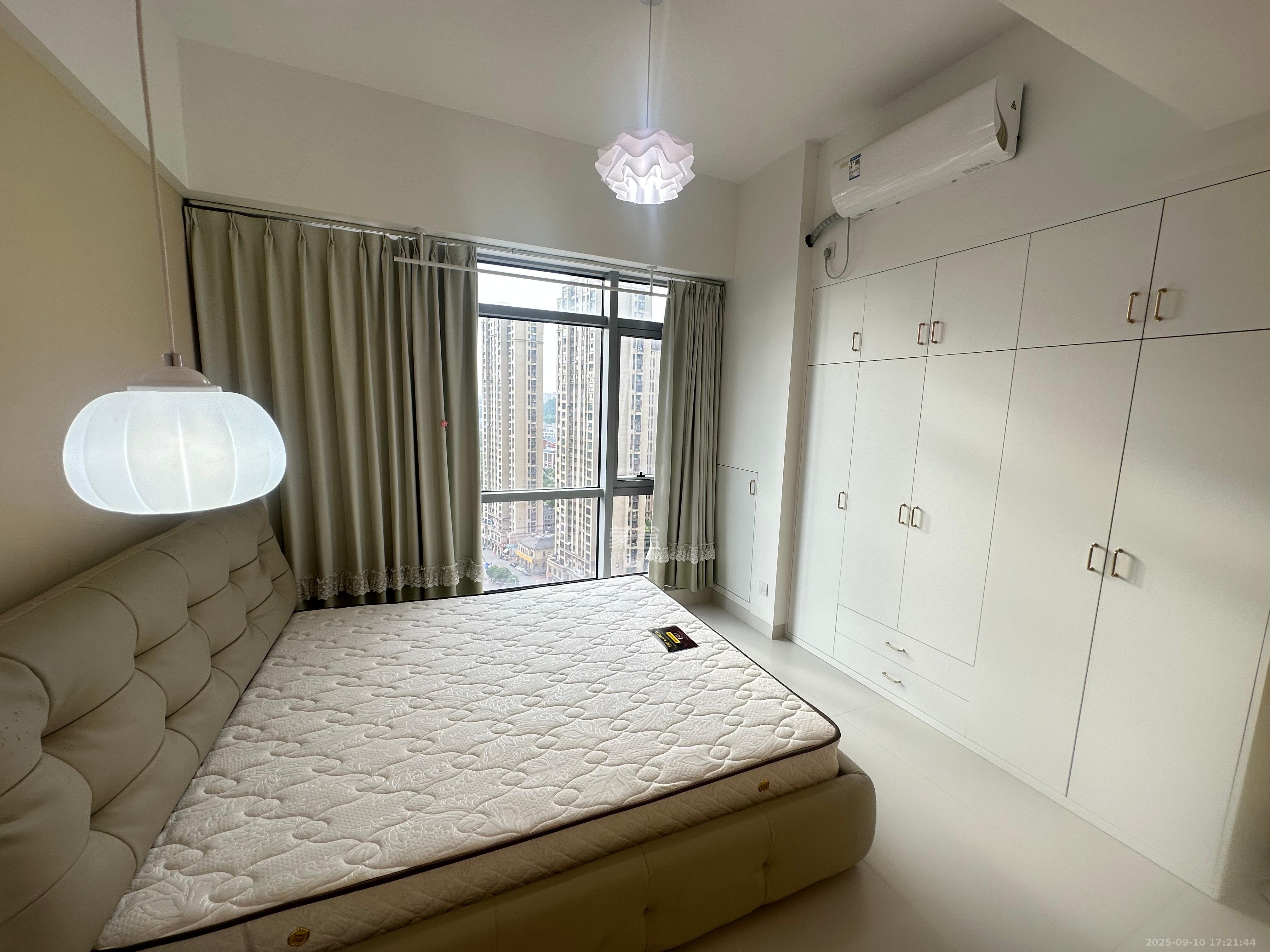 奥克斯缔壹城 1室1厅1卫 1700.0元/月 奥克斯缔壹城 1室1厅1卫 1700.0元/月室内图