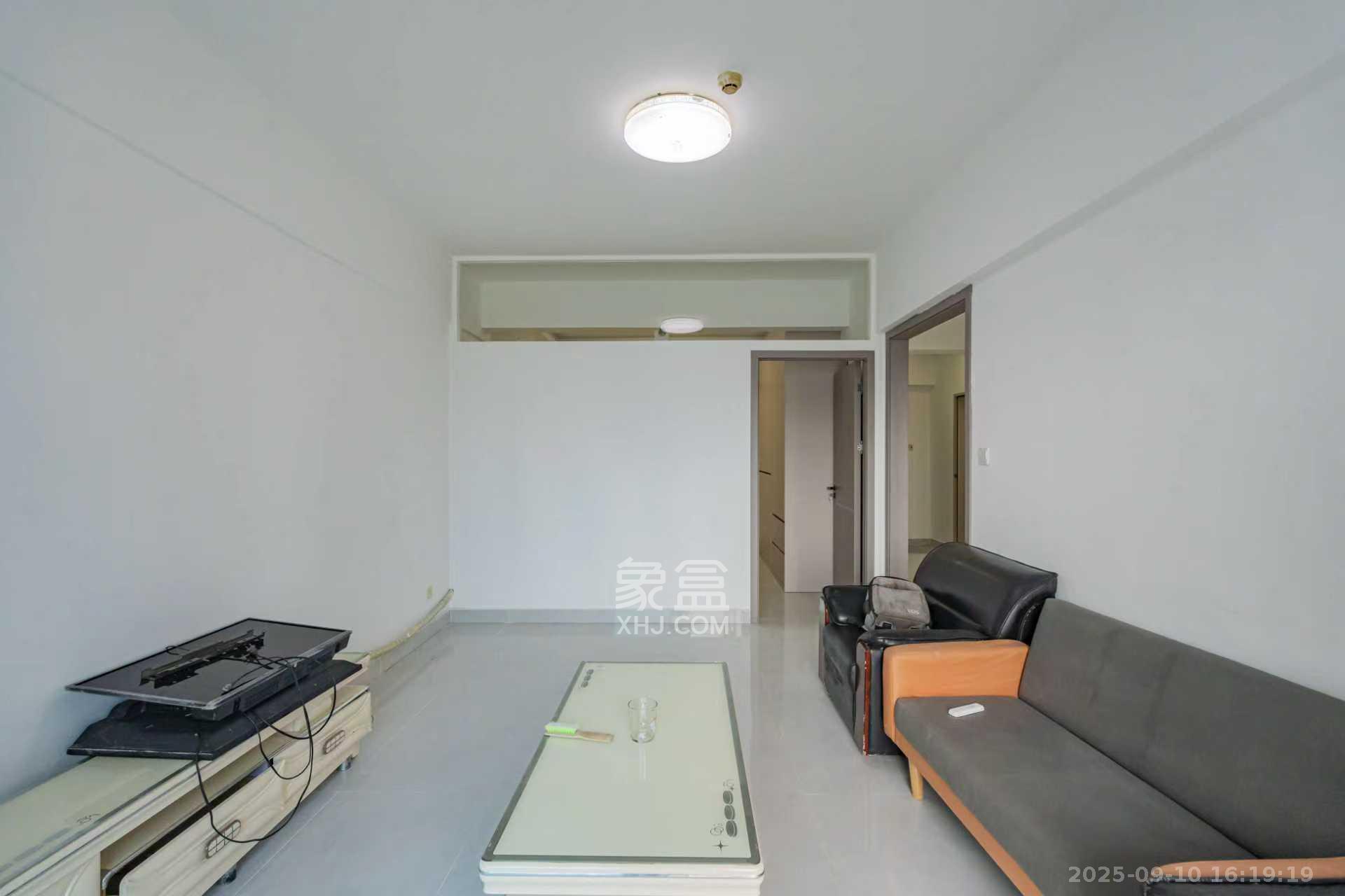 名富公寓 2室1厅1卫 2500.0元/月 名富公寓 2室1厅1卫 2500.0元/月室内图