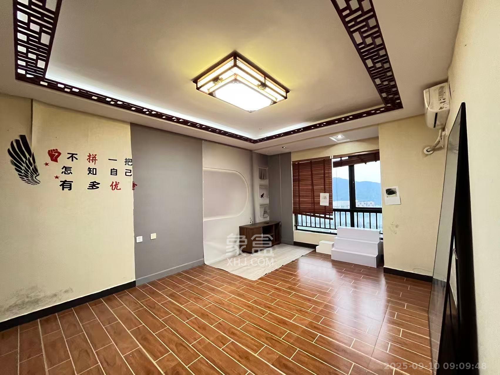 达美D6区 4室2厅2卫 5000.0元/月 达美D6区 4室2厅2卫 5000.0元/月室内图