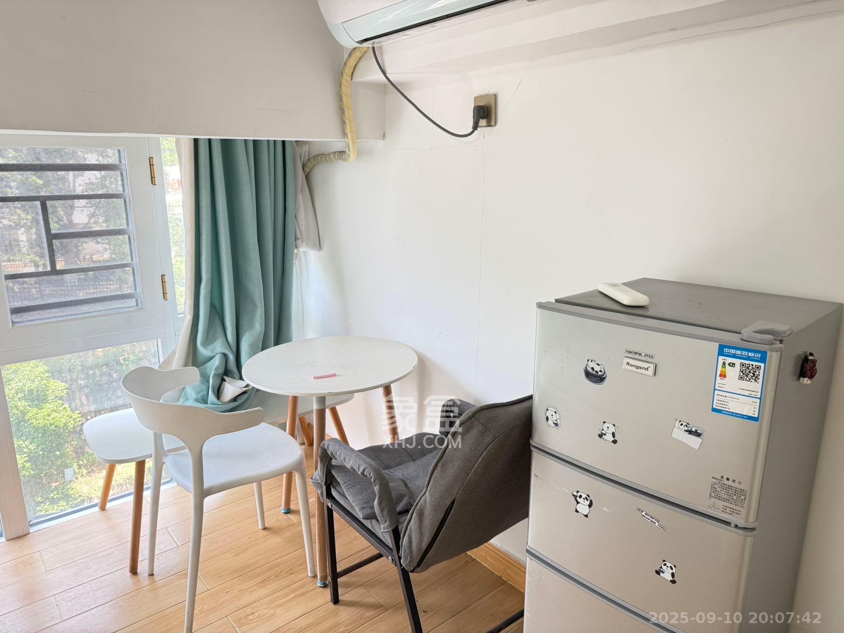 裕天国际商汇中心  1室0厅0卫    900.0元/月室内图