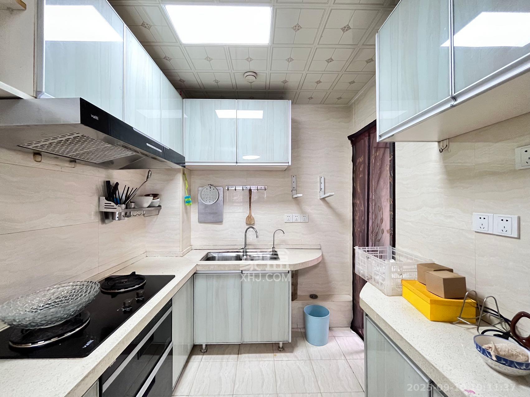 达美D6区  3室2厅1卫    3000.0元/月 达美D6区  3室2厅1卫    3000.0元/月室内图