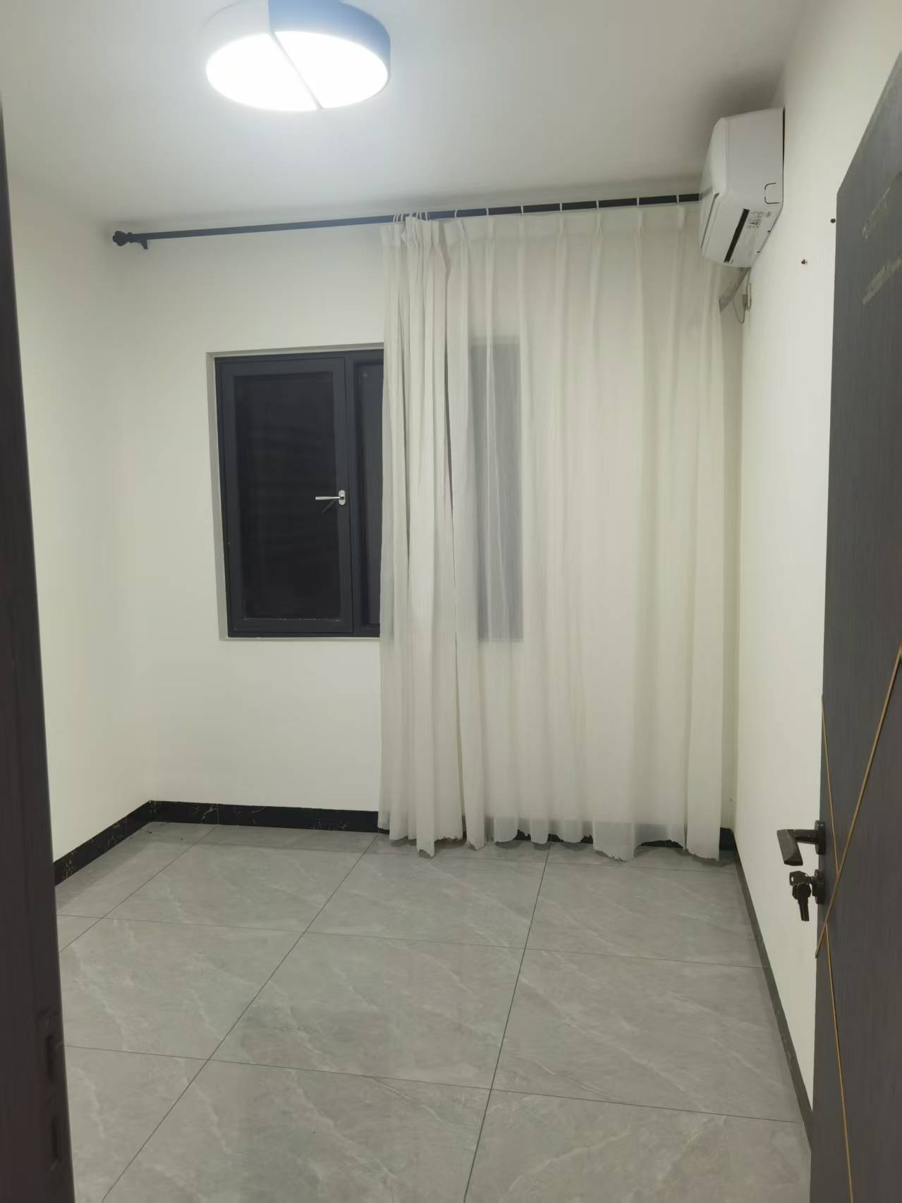 美舍嘉苑一期 4室2厅2卫 4000.0元/月 美舍嘉苑一期 4室2厅2卫 4000.0元/月室内图