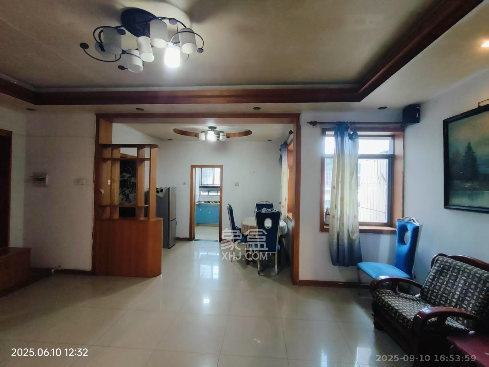 火星五片 2室2厅1卫 1600.0元/月 火星五片 2室2厅1卫 1600.0元/月室内图