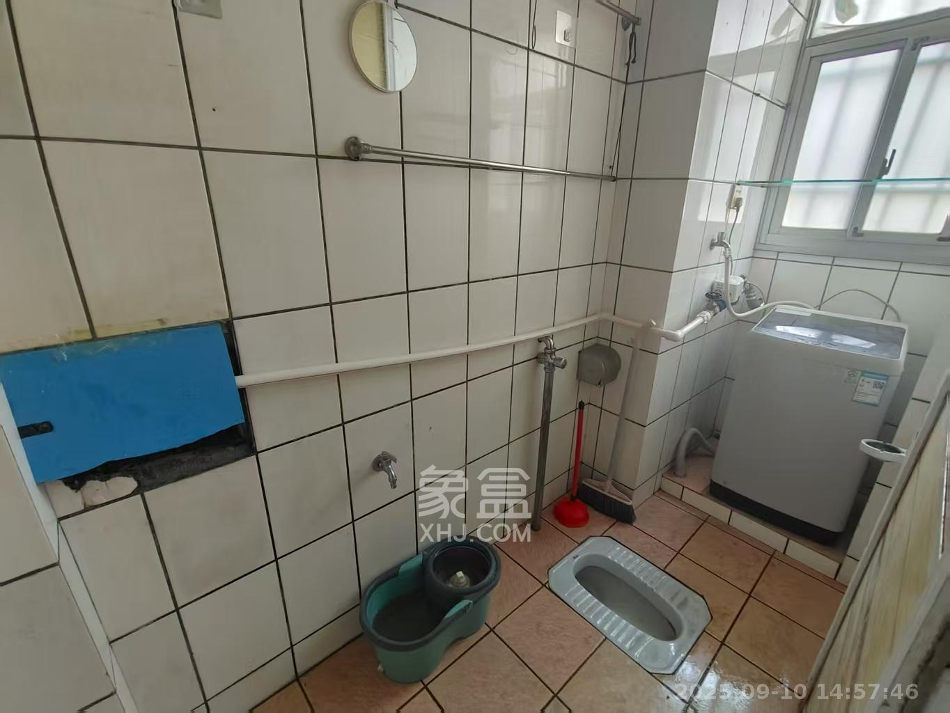 下碧湘街小区 2室1厅1卫 1600.0元/月 下碧湘街小区 2室1厅1卫 1600.0元/月室内图