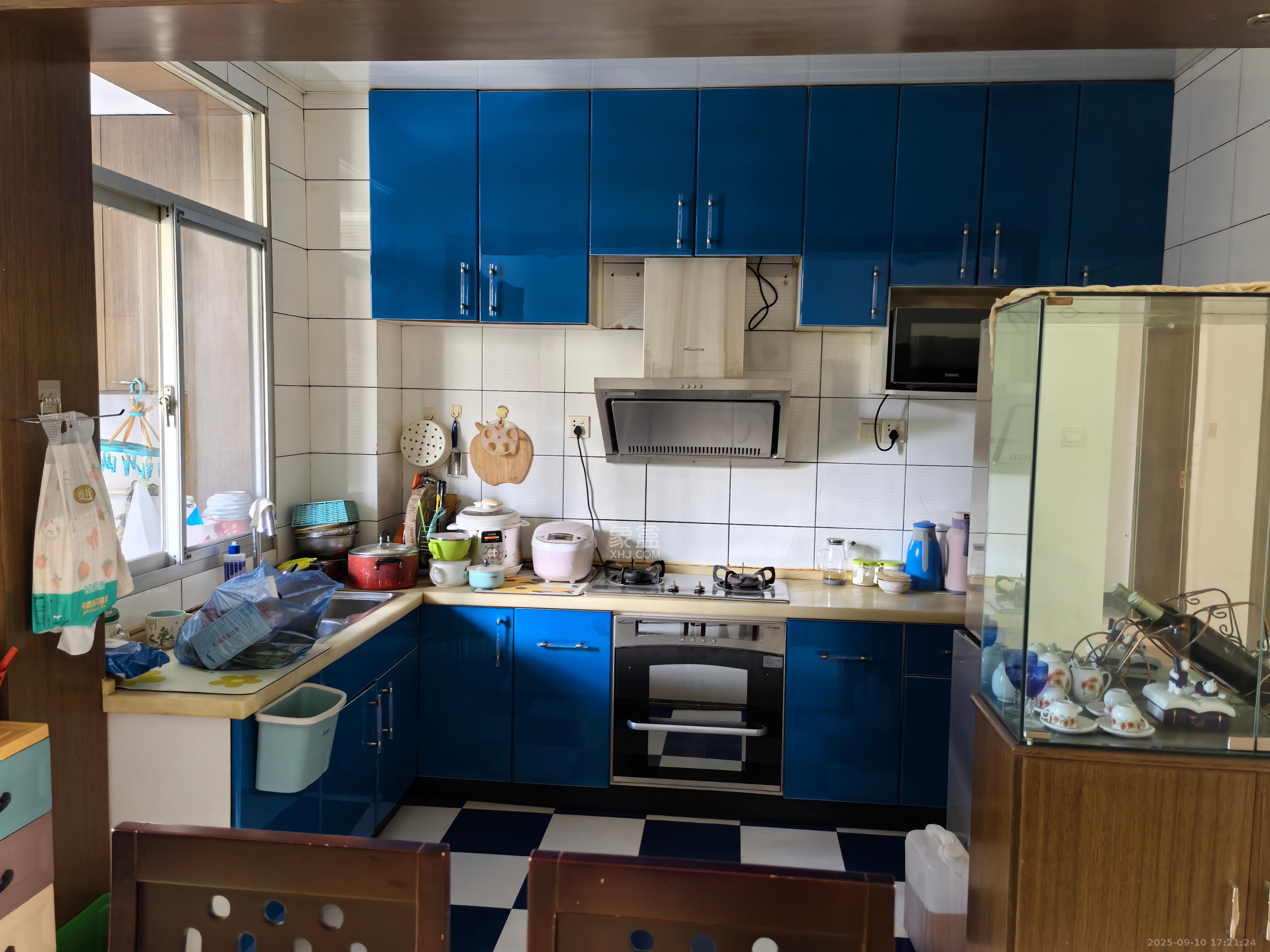 新星小区  3室2厅2卫    2200.0元/月室内图