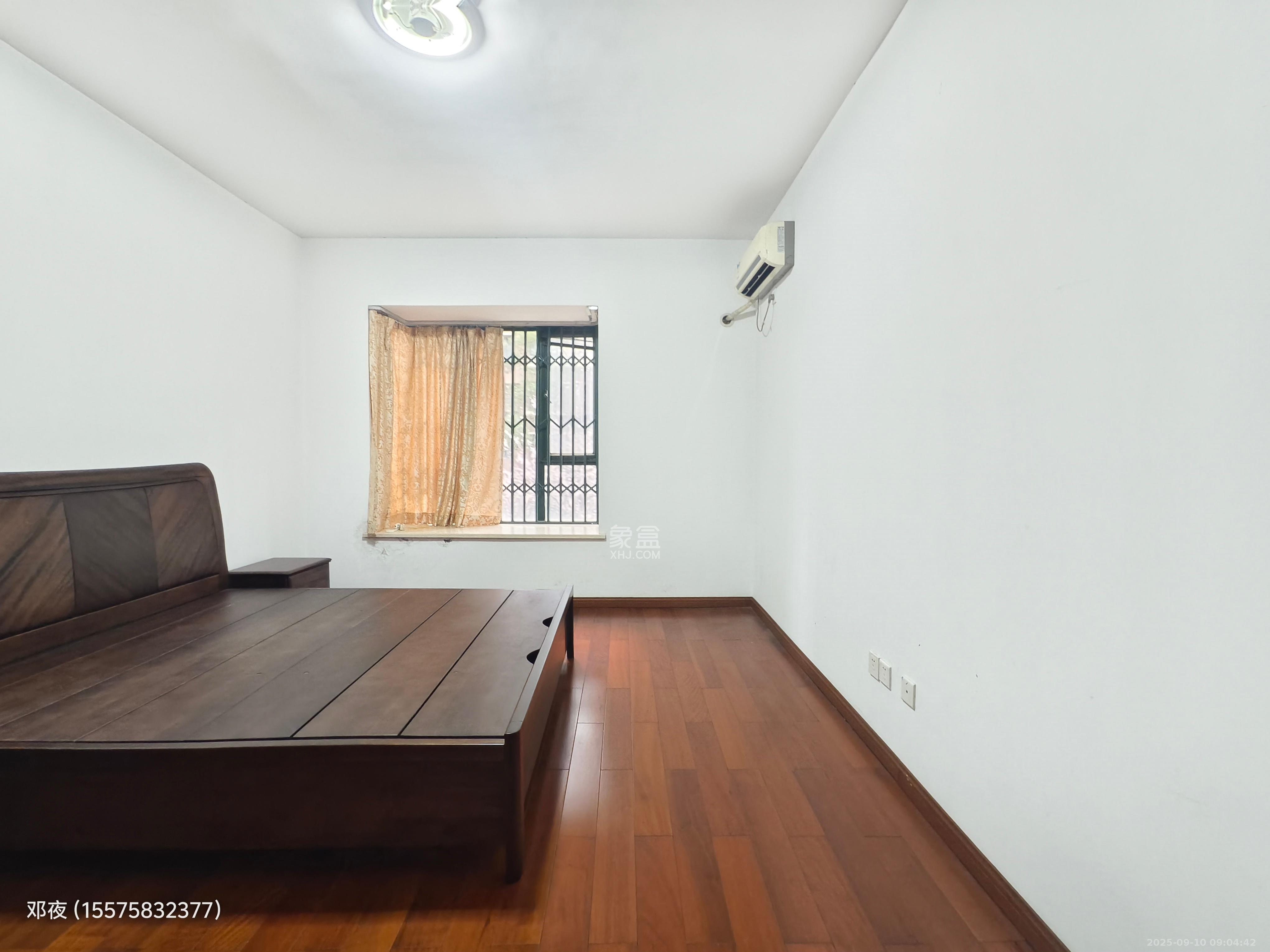 银桂苑 2室2厅1卫 2400.0元/月 银桂苑 2室2厅1卫 2400.0元/月室内图