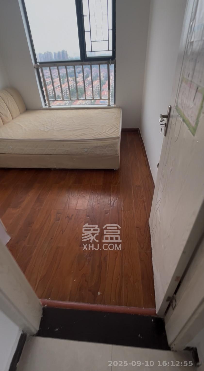 恒生碧水龙庭  2室1厅2卫   1600.00元/月室内图