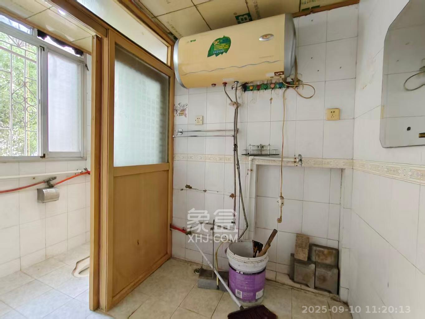 马王堆陶瓷城新合区  2室2厅1卫    1800.0元/月室内图