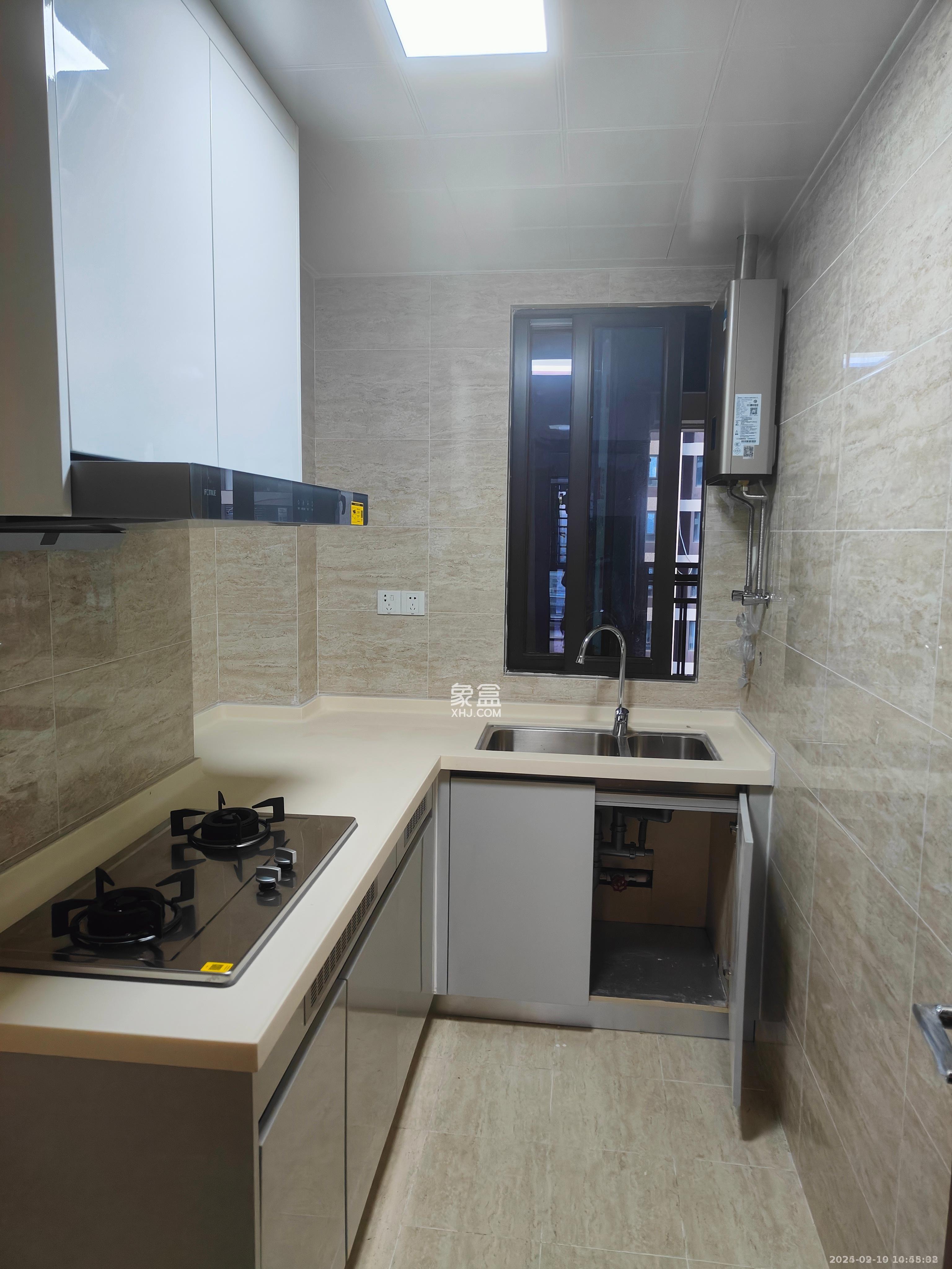 金辉优步花园  3室2厅2卫    3800.0元/月 金辉优步花园  3室2厅2卫    3800.0元/月室内图