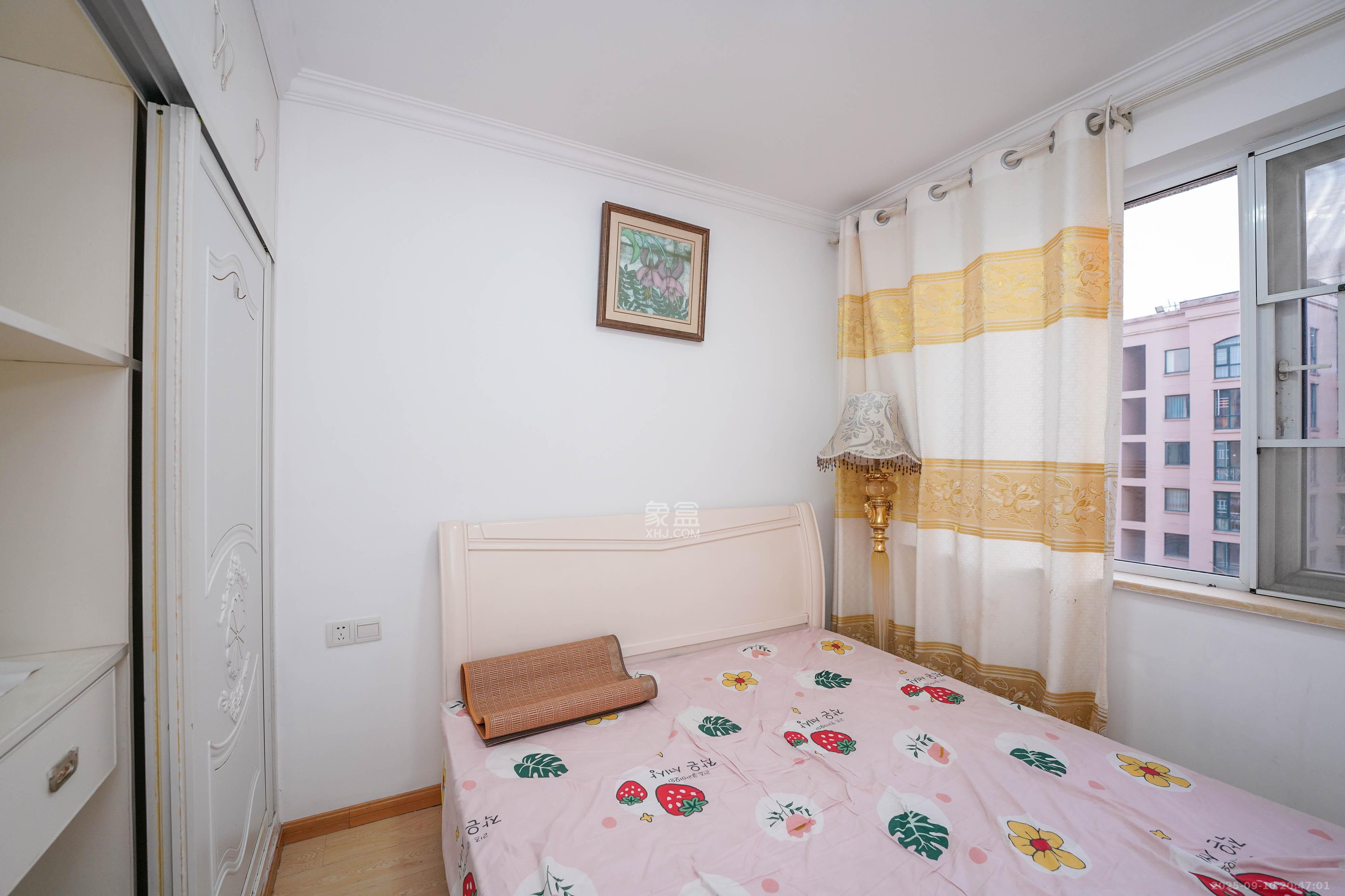 丽发新城 3室2厅2卫 95.0万 丽发新城 3室2厅2卫 95.0万卧室