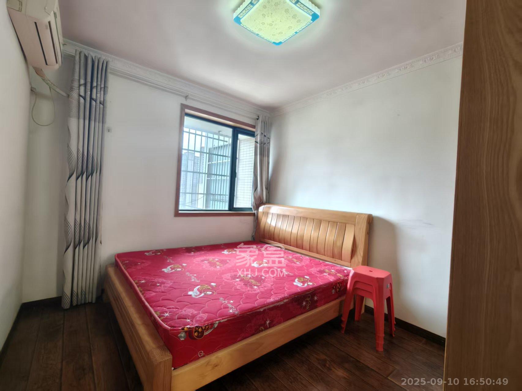 东岸锦城(东方人家)  3室2厅1卫    2200.0元/月室内图