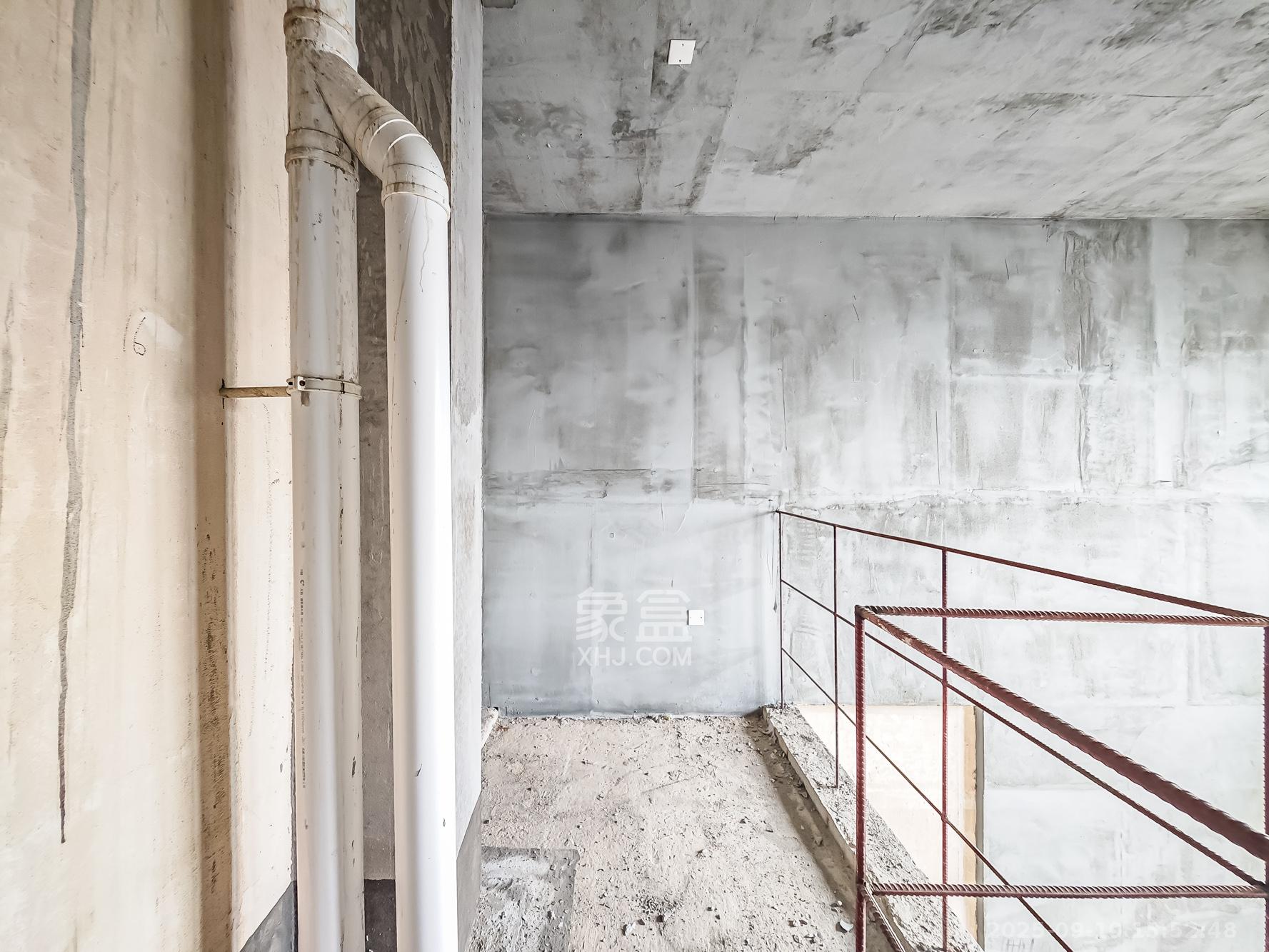 卓越青竹湖 3室2厅2卫 98.0万 卓越青竹湖 3室2厅2卫 98.0万卧室