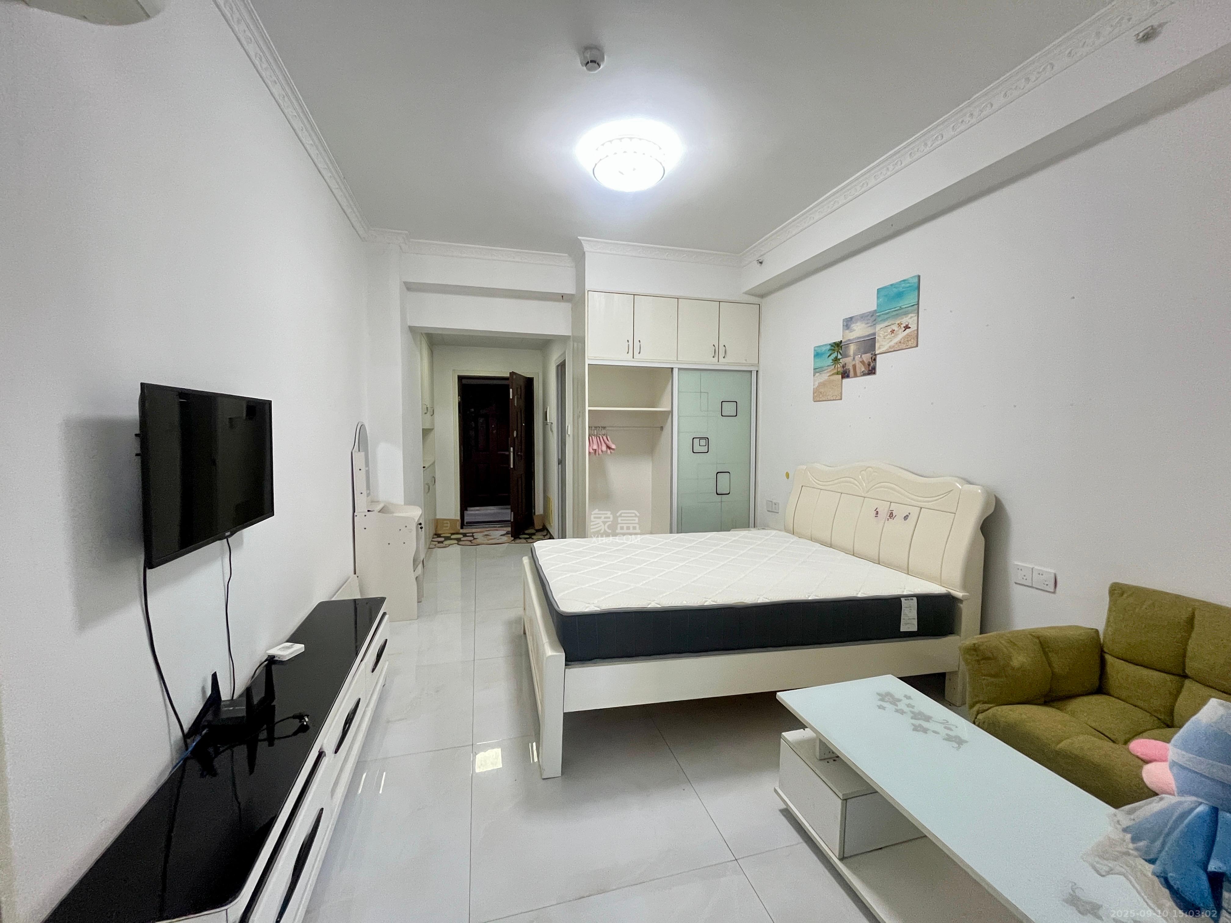 海德公园  1室1厅1卫    1200.0元/月室内图