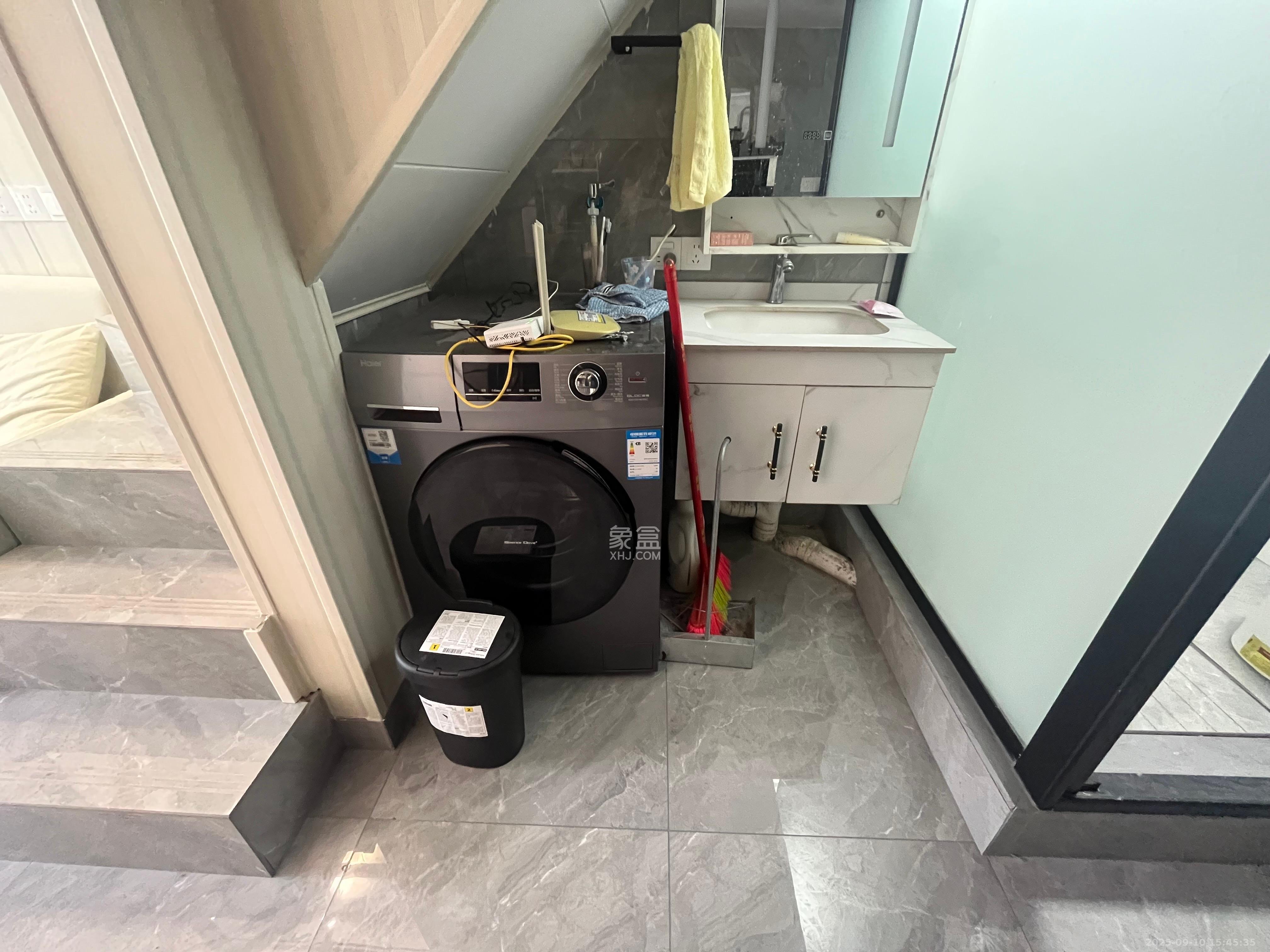 保利天禧EF区  1室1厅1卫   2100.00元/月室内图