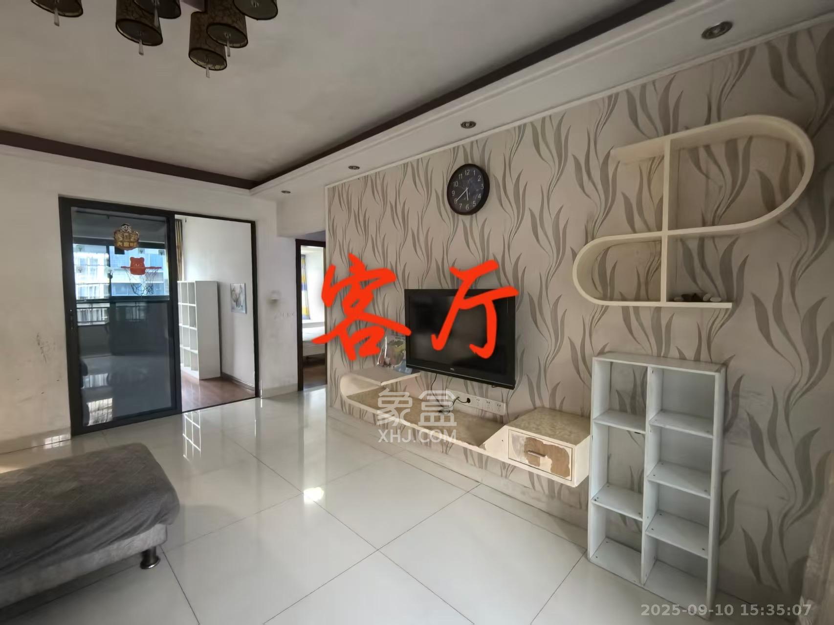 保利麓谷林语A区  3室2厅1卫    2300.0元/月 保利麓谷林语A区  3室2厅1卫    2300.0元/月室内图