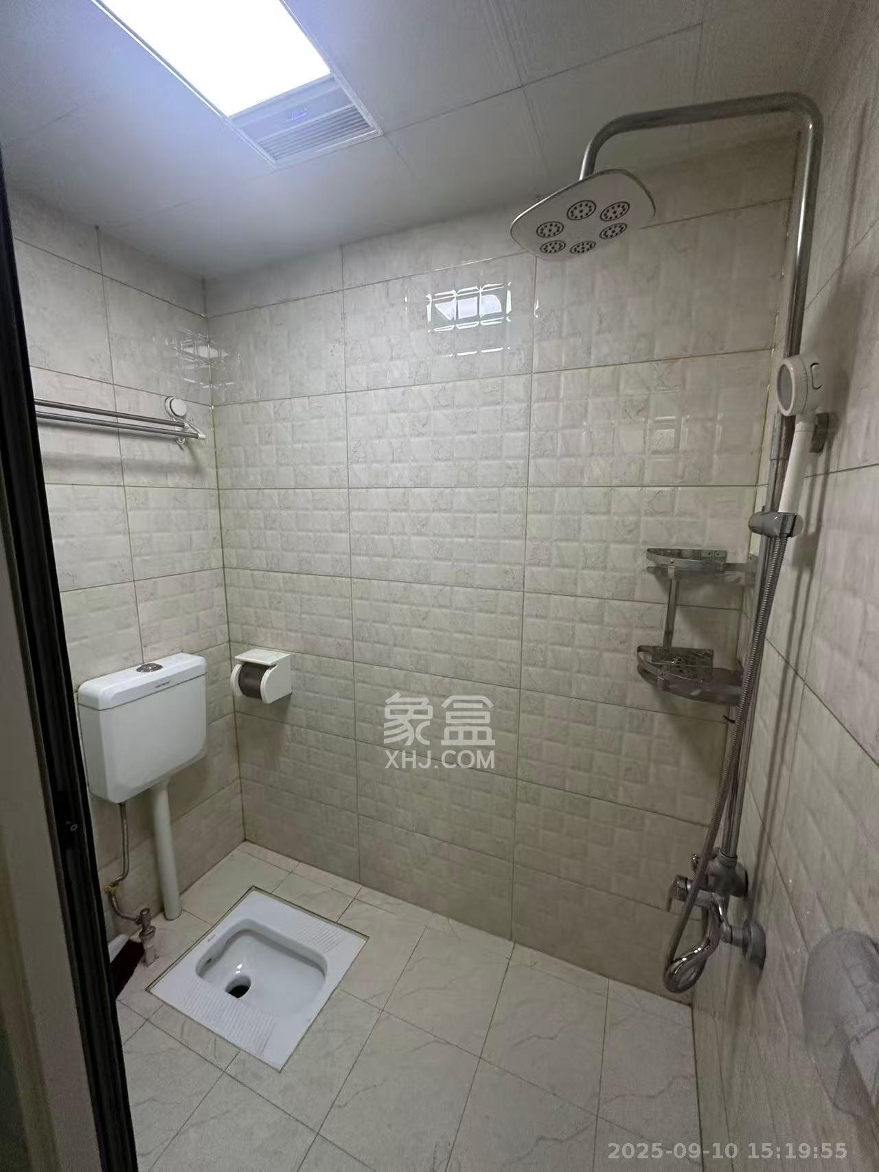 中建梅溪湖中心 3室2厅2卫 3200.0元/月 中建梅溪湖中心 3室2厅2卫 3200.0元/月室内图