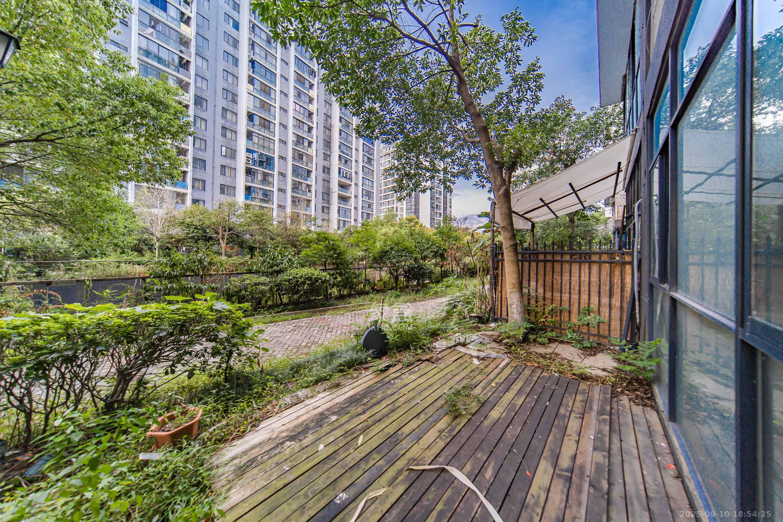 阳光100三期 3室2厅1卫 105.0万 阳光100三期 3室2厅1卫 105.0万其他