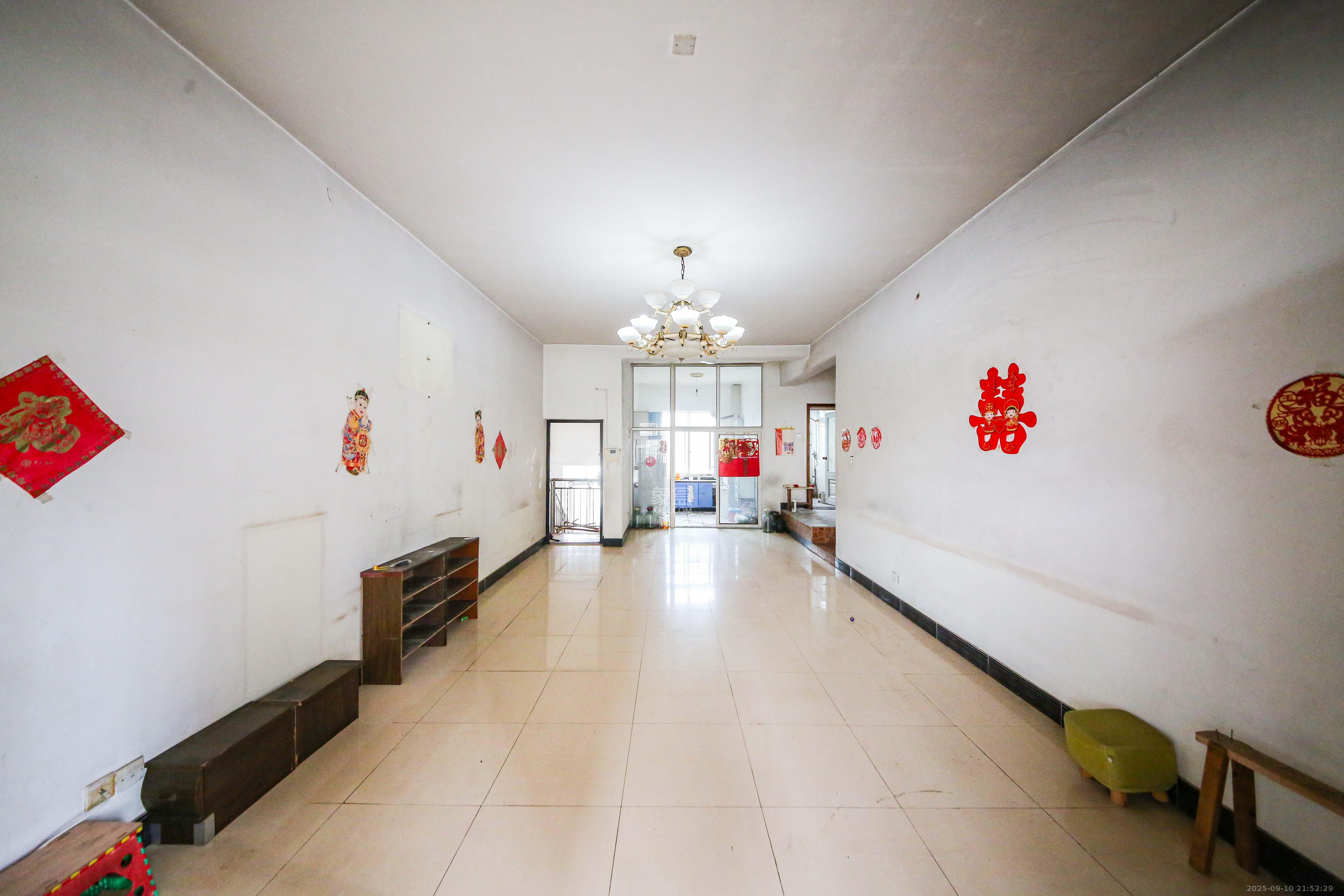 红星农博住宅小区(佳英农博小区)  3室2厅1卫    70.0万 红星农博住宅小区(佳英农博小区)  3室2厅1卫    70.0万