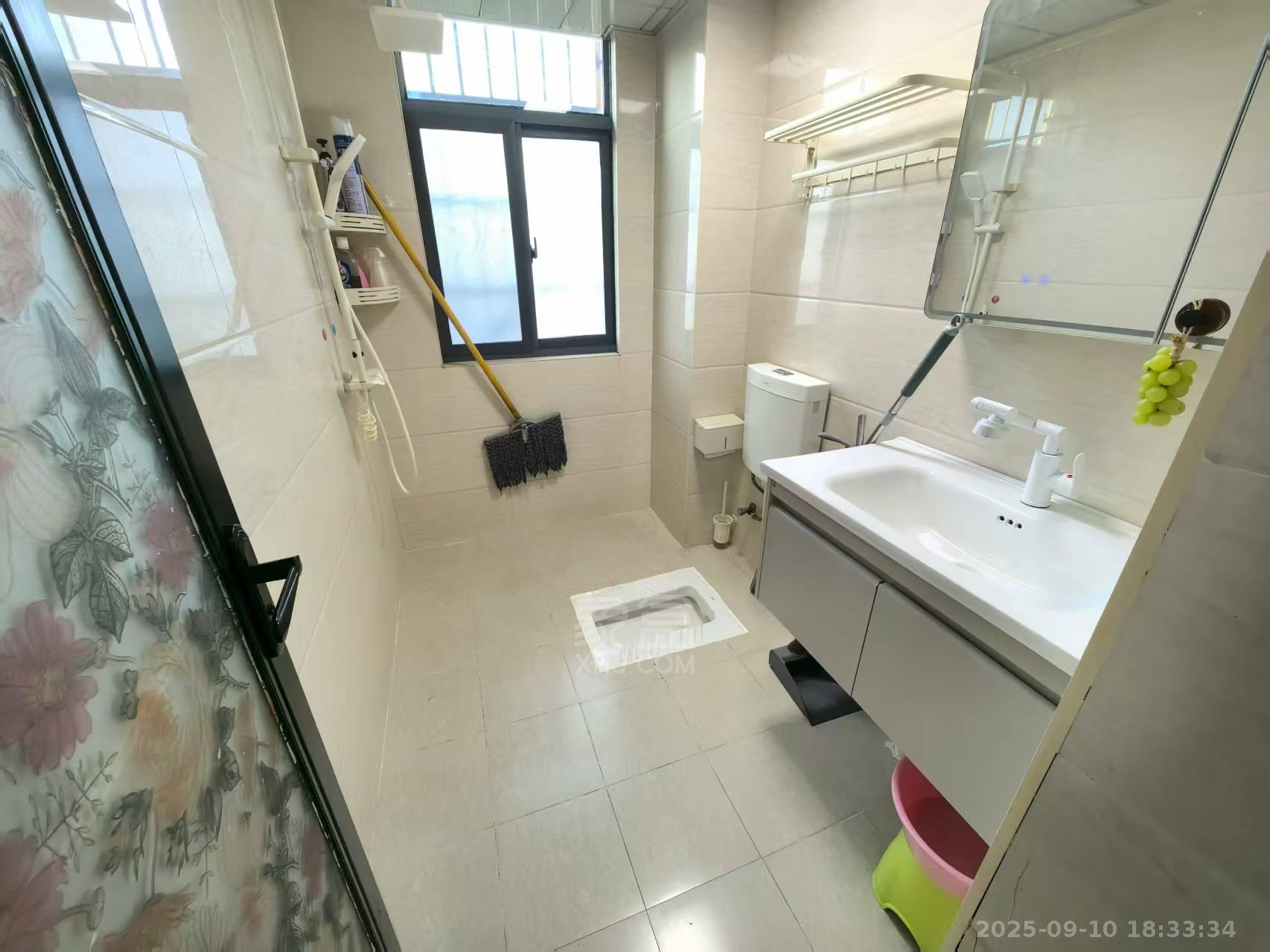 上善国际(翰林府) 3室2厅2卫 2300.0元/月 上善国际(翰林府) 3室2厅2卫 2300.0元/月室内图