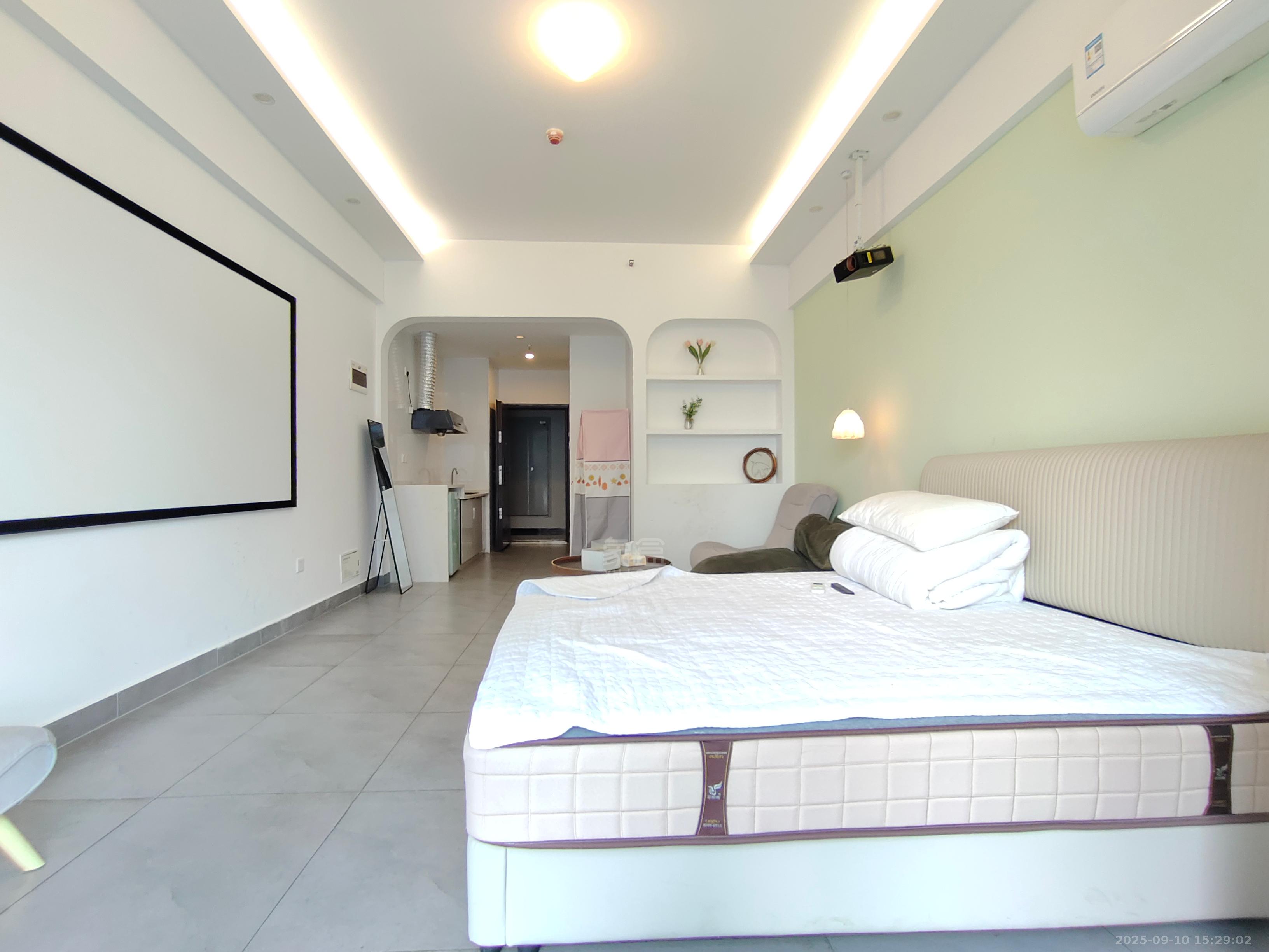 朗廷览江 1室1厅1卫 1300.0元/月 朗廷览江 1室1厅1卫 1300.0元/月室内图