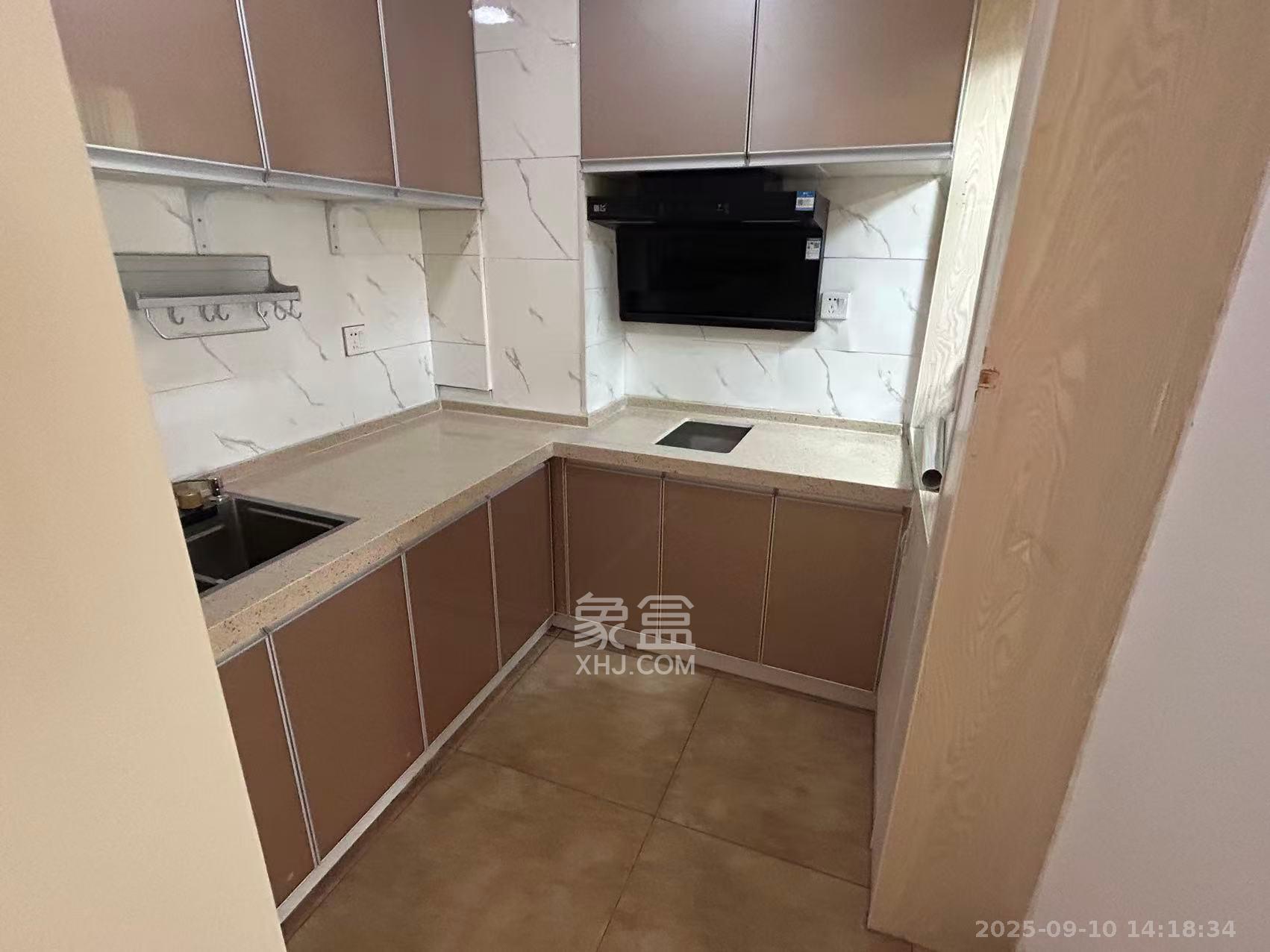 金房奥斯卡 1室1厅1卫 1300.0元/月 金房奥斯卡 1室1厅1卫 1300.0元/月室内图