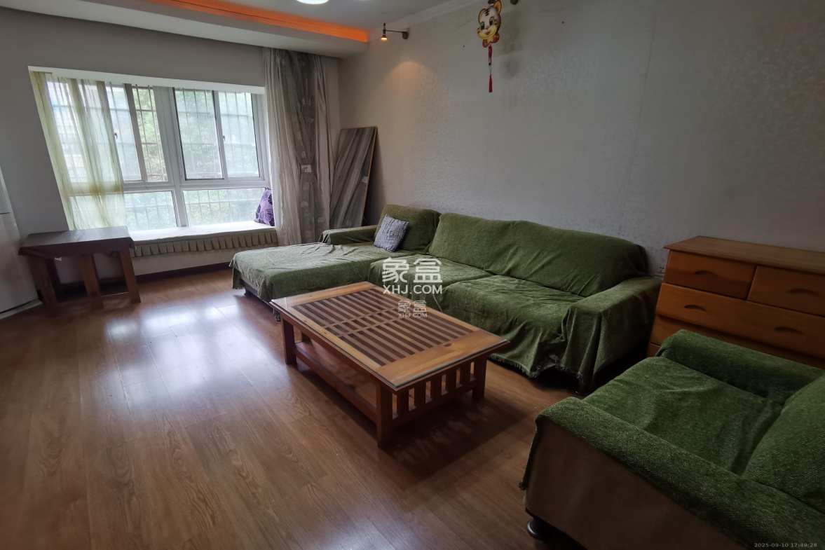 滨湖嘉园(湖滨小区) 3室2厅1卫 2700.0元/月 滨湖嘉园(湖滨小区) 3室2厅1卫 2700.0元/月室内图