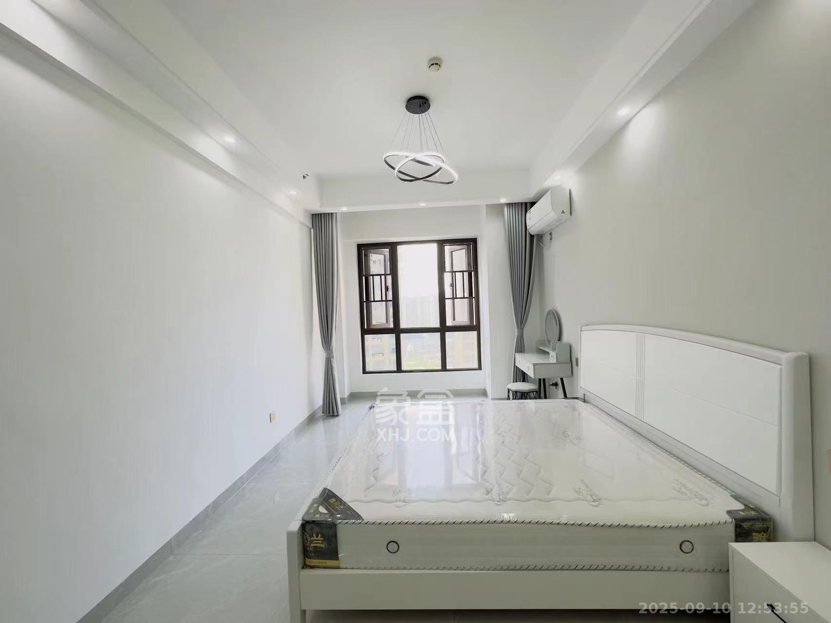 新力铂园（江山云著）  1室1厅1卫    1700.0元/月室内图