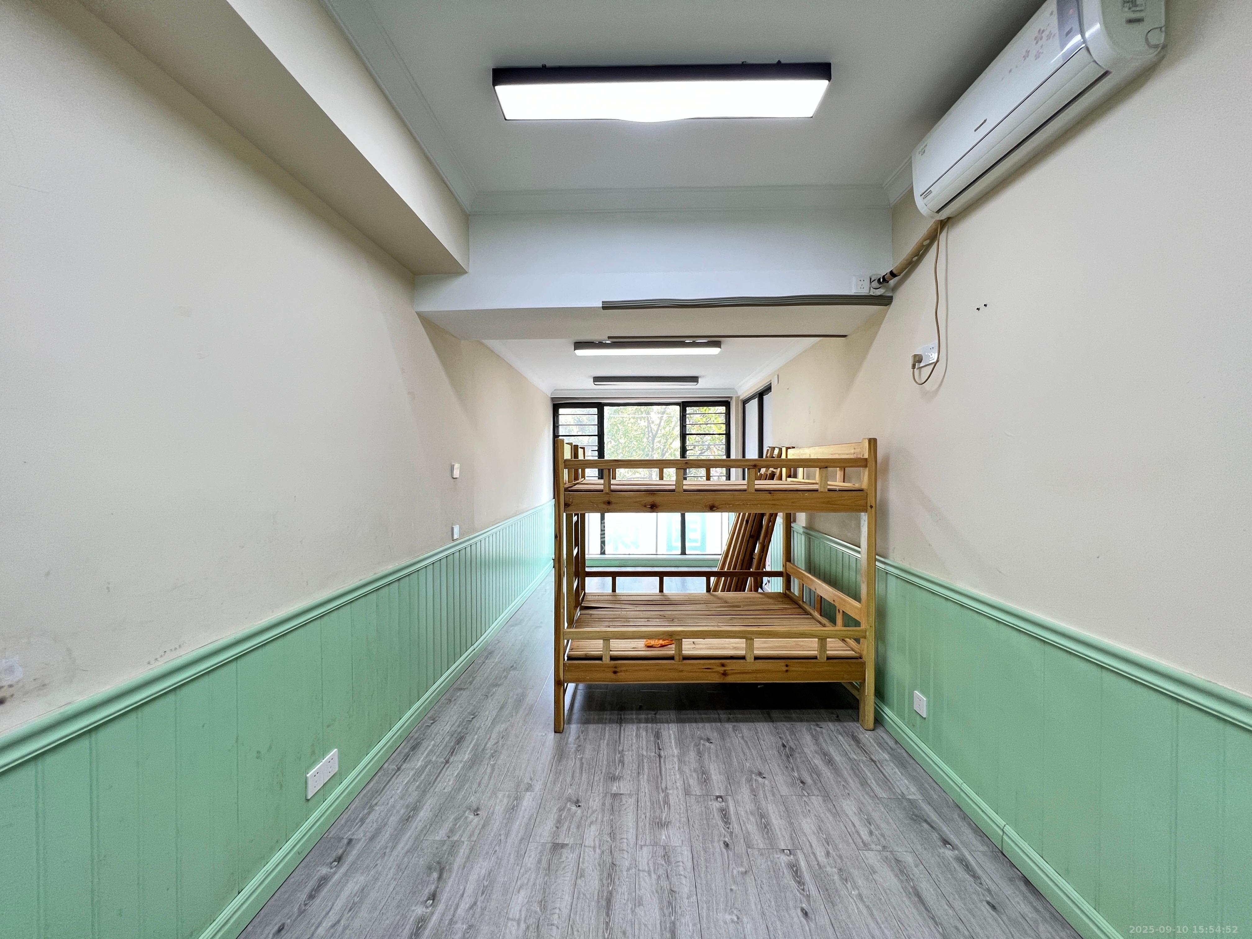 中城丽景香山园  7室2厅2卫    6000.0元/月室内图