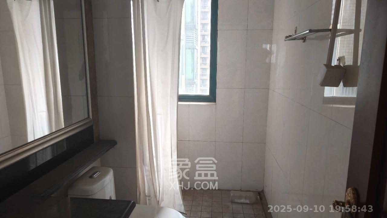 恒大绿洲 3室2厅1卫 2500.0元/月 恒大绿洲 3室2厅1卫 2500.0元/月室内图