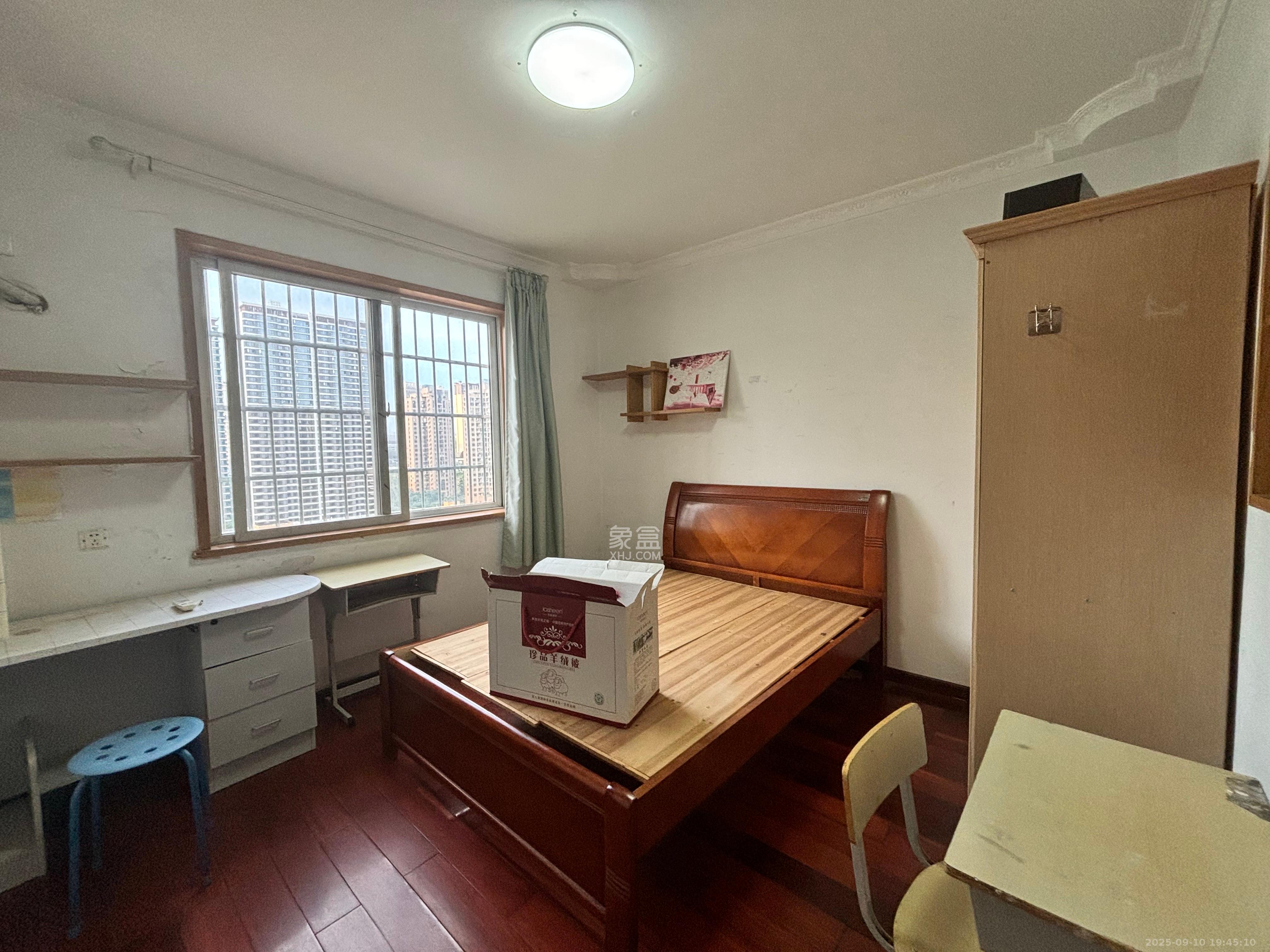 泰禹家园(彩云之翼家园一期、二期、三期)  2室2厅1卫    2000.0元/月 泰禹家园(彩云之翼家园一期、二期、三期)  2室2厅1卫    2000.0元/月室内图