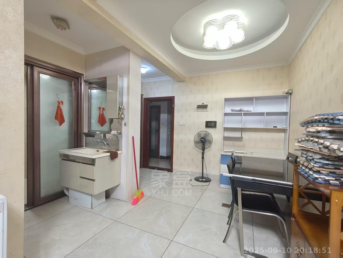 华晨御园 3室2厅1卫 2000.0元/月 华晨御园 3室2厅1卫 2000.0元/月室内图