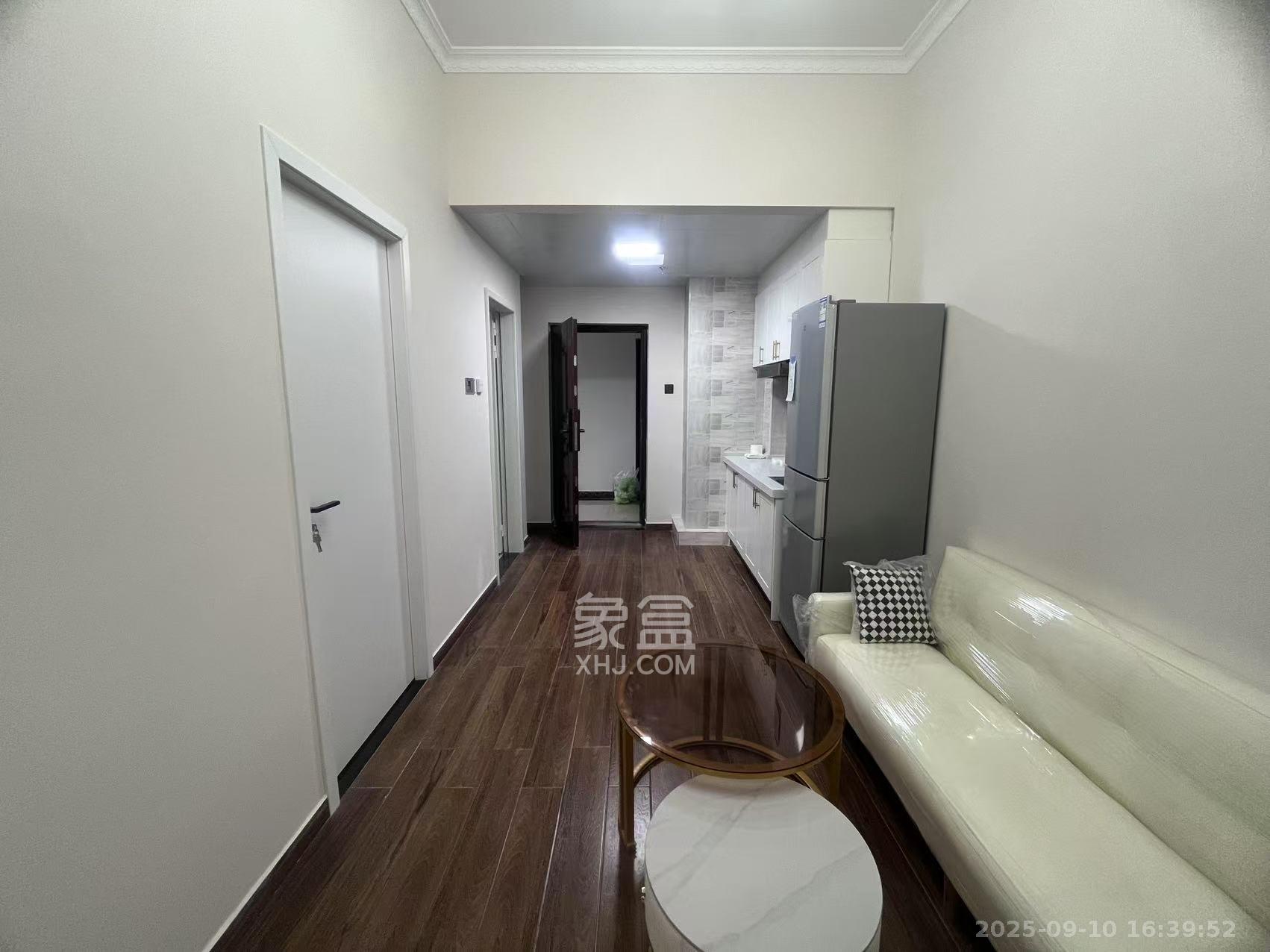 中建悦和城 2室1厅1卫 1700.0元/月 中建悦和城 2室1厅1卫 1700.0元/月室内图