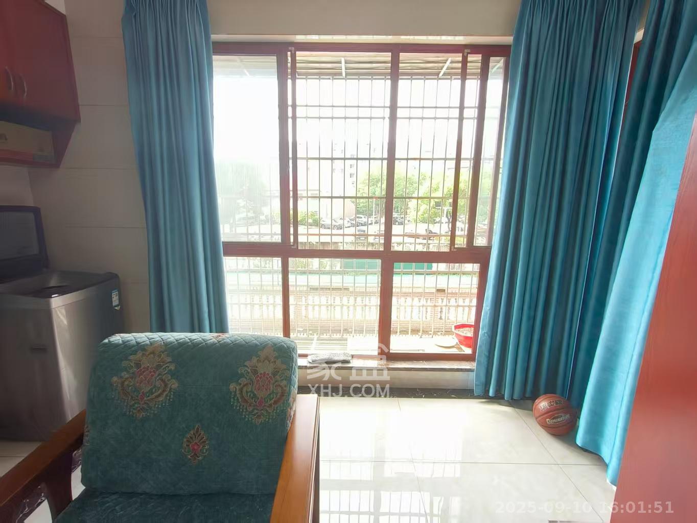 名府南苑  3室2厅1卫    1280.0元/月 名府南苑  3室2厅1卫    1280.0元/月室内图