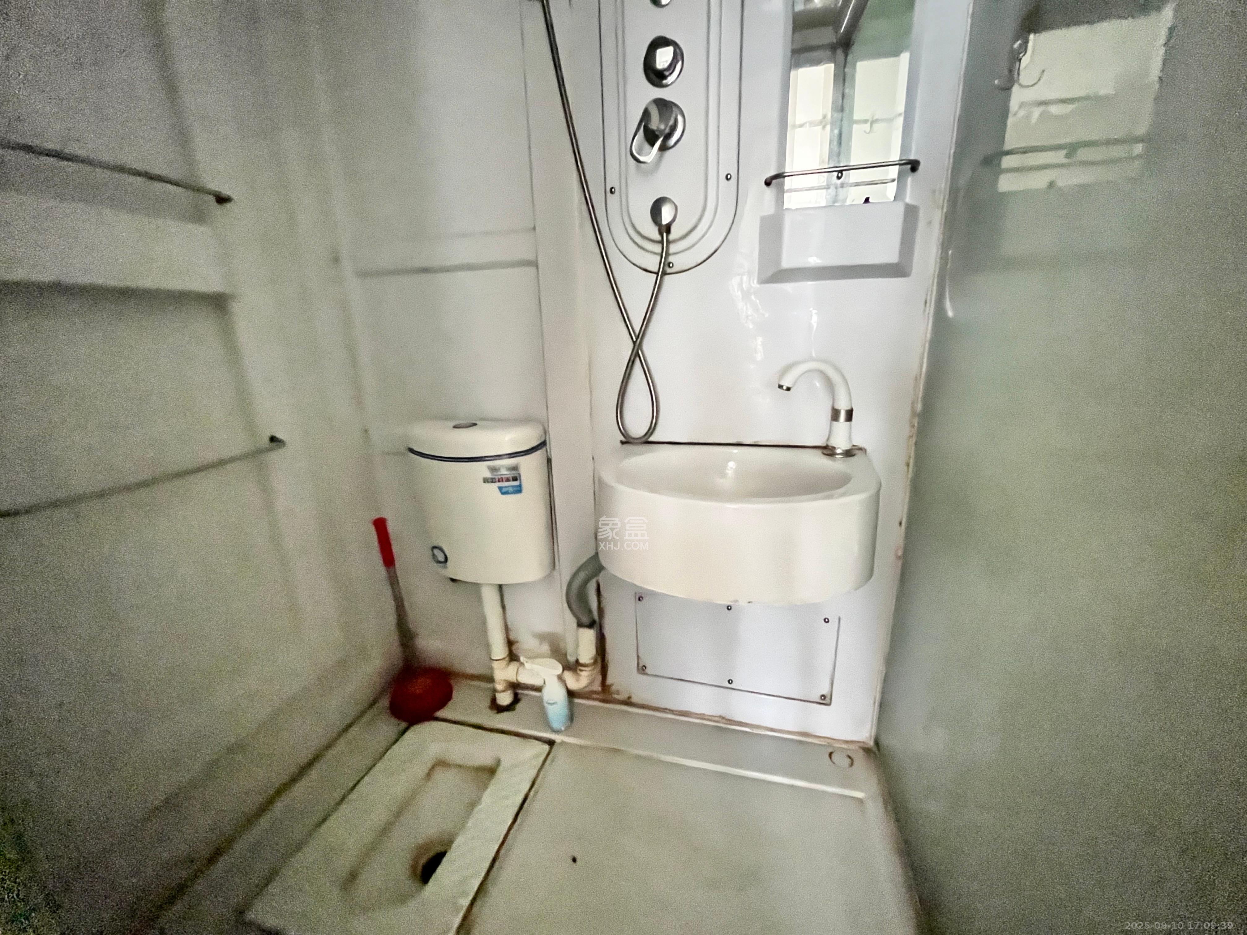 中惠锦堂 1室1厅1卫 1250.0元/月 中惠锦堂 1室1厅1卫 1250.0元/月室内图