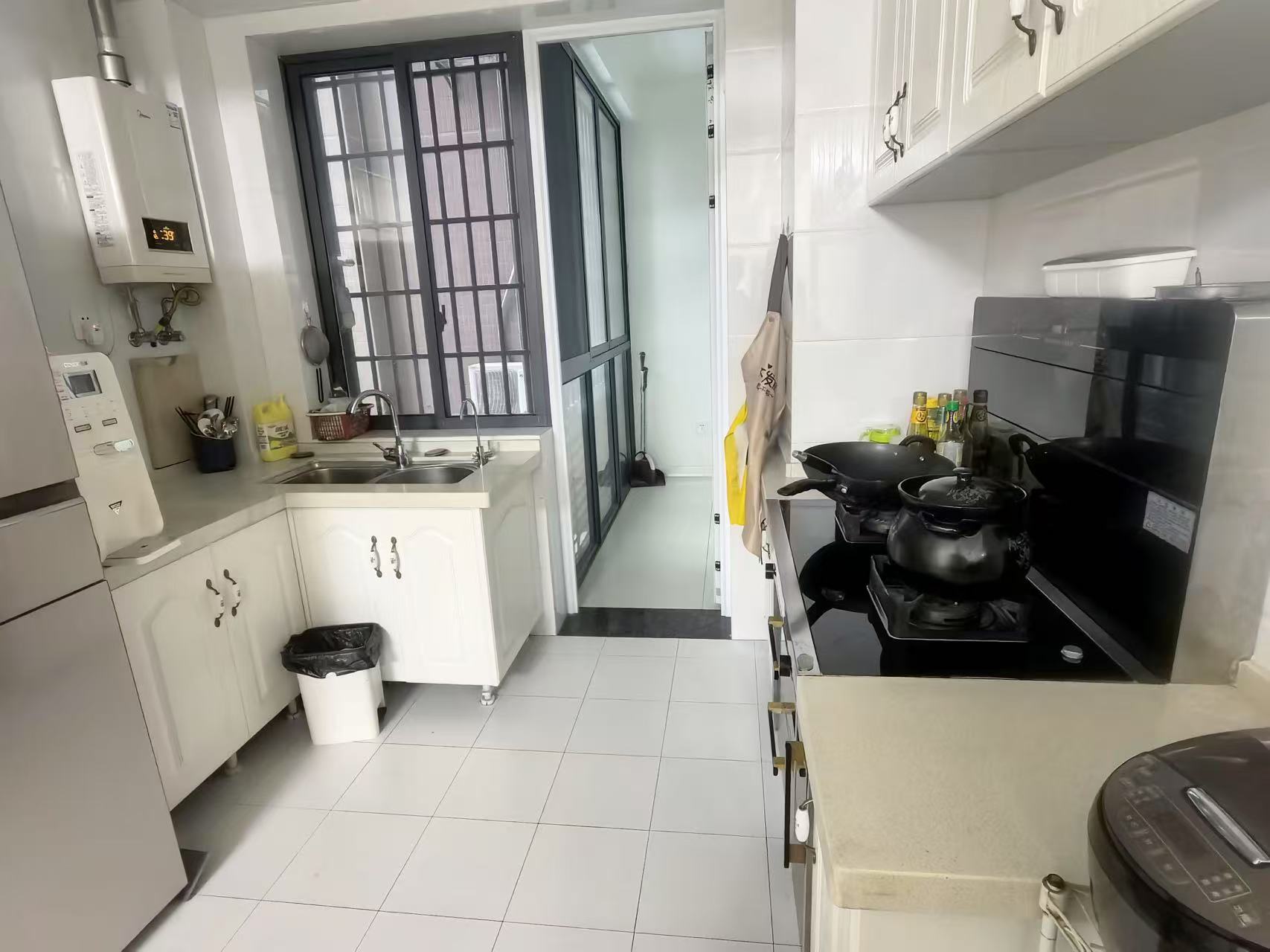 雄森国际 3室2厅1卫 49.8万 雄森国际 3室2厅1卫 49.8万厨房