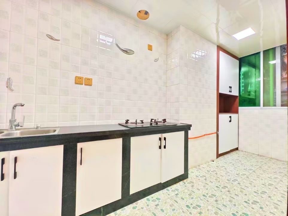 海语花园 3室2厅2卫 2800.0元/月 海语花园 3室2厅2卫 2800.0元/月室内图