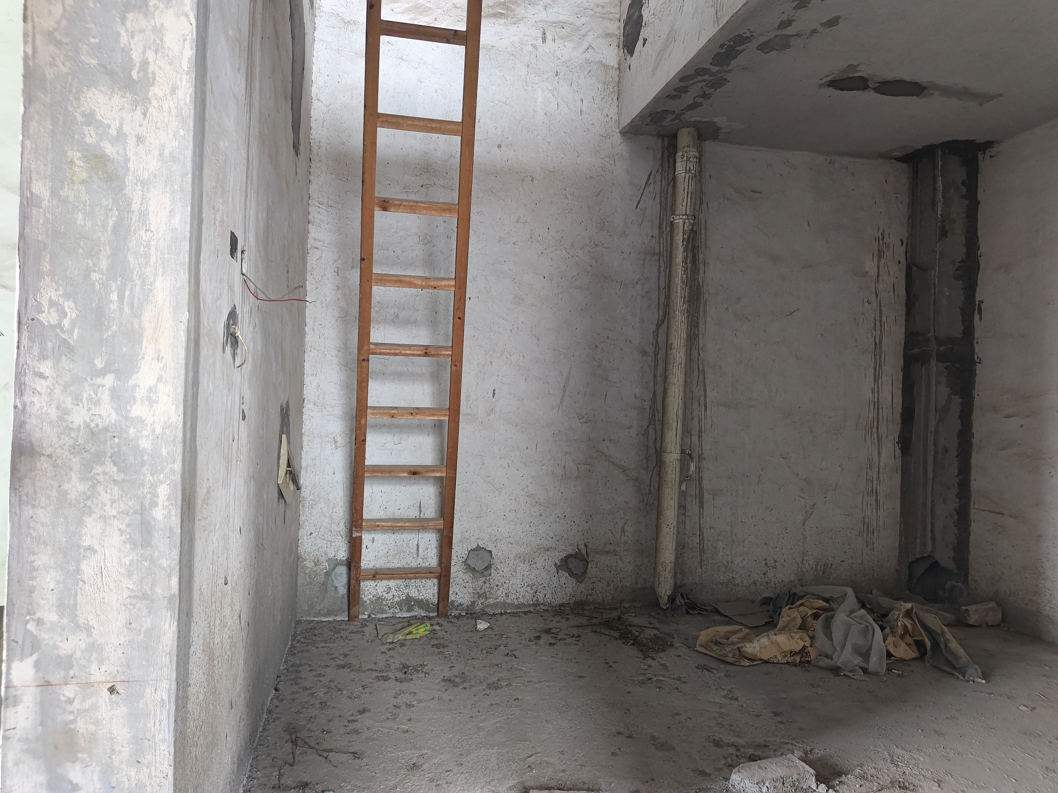 三中教师村 1室0厅0卫 39.8万 三中教师村 1室0厅0卫 39.8万客厅