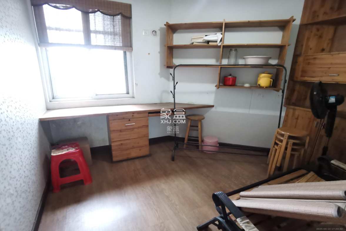 滨湖嘉园(湖滨小区) 3室2厅1卫 2700.0元/月 滨湖嘉园(湖滨小区) 3室2厅1卫 2700.0元/月室内图