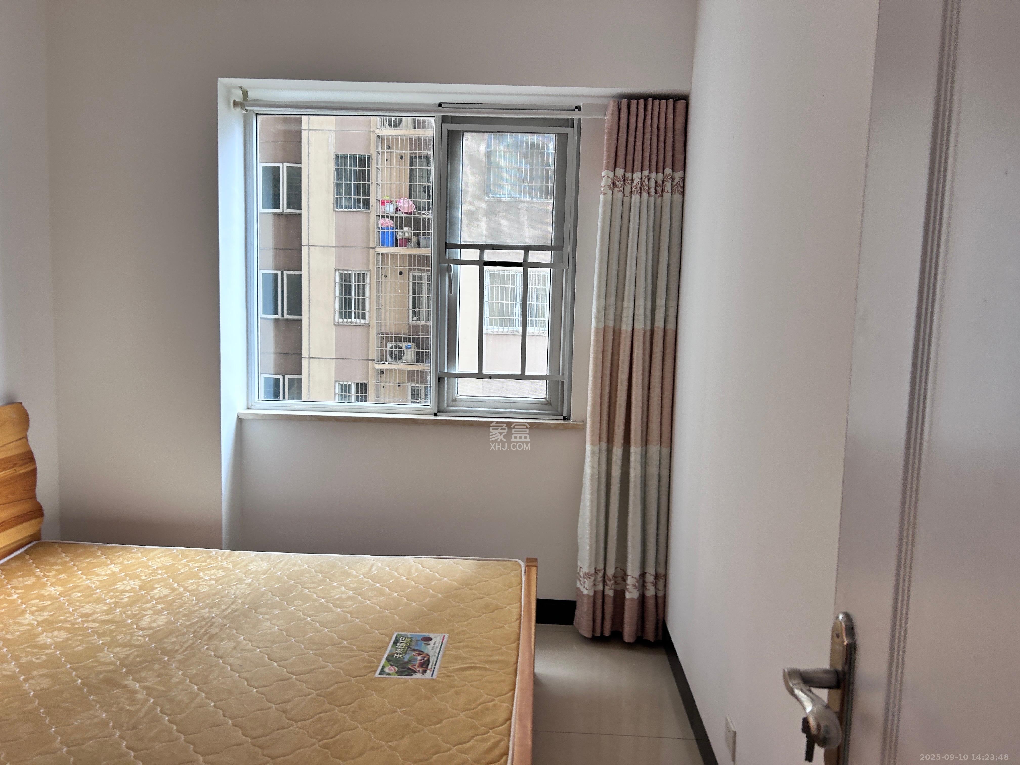 洋湖和园(福联嘉苑) 2室0厅0卫 2200.0元/月 洋湖和园(福联嘉苑) 2室0厅0卫 2200.0元/月室内图