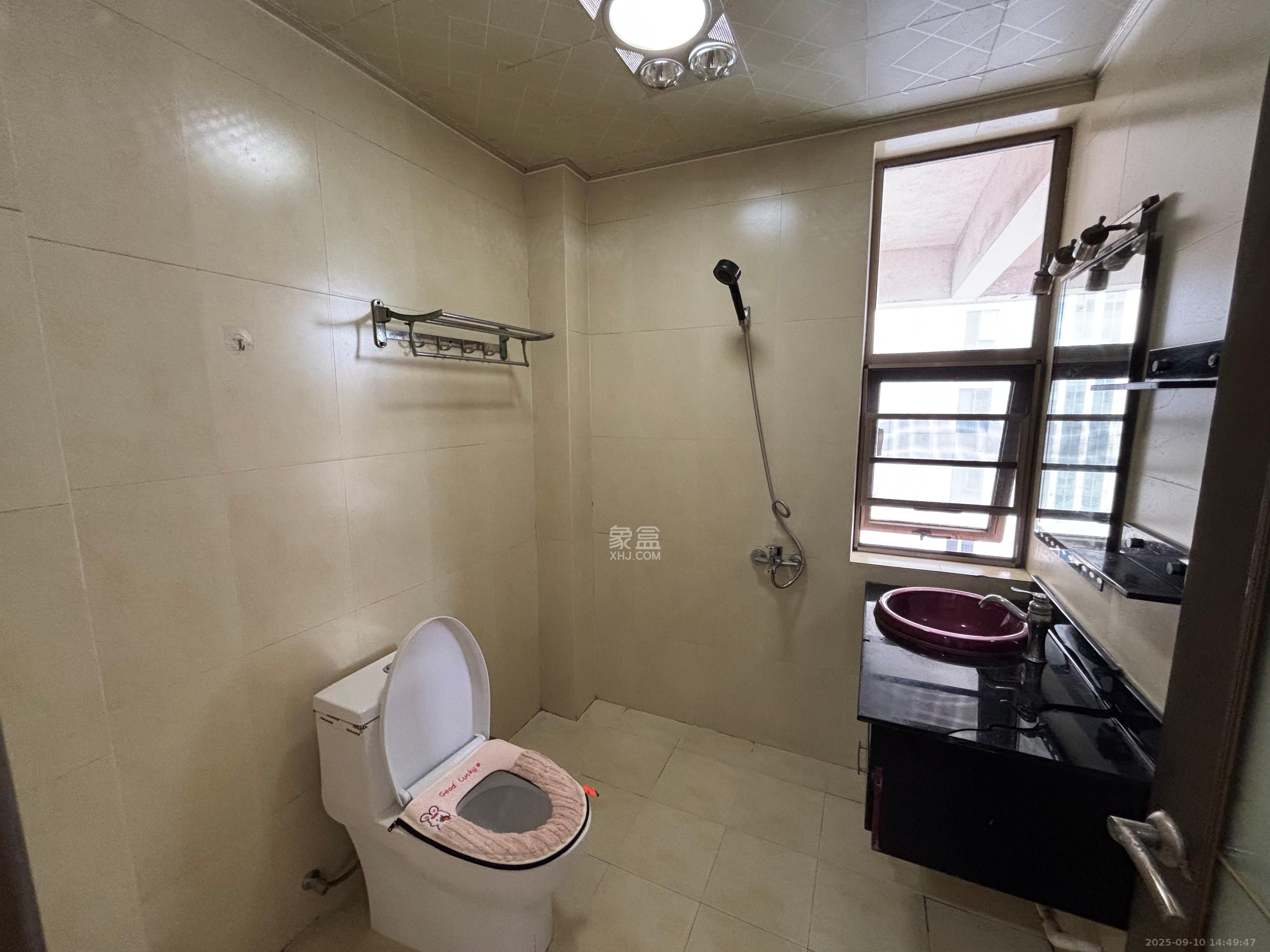 岳泰理想城  4室2厅1卫    3300.0元/月 岳泰理想城  4室2厅1卫    3300.0元/月室内图