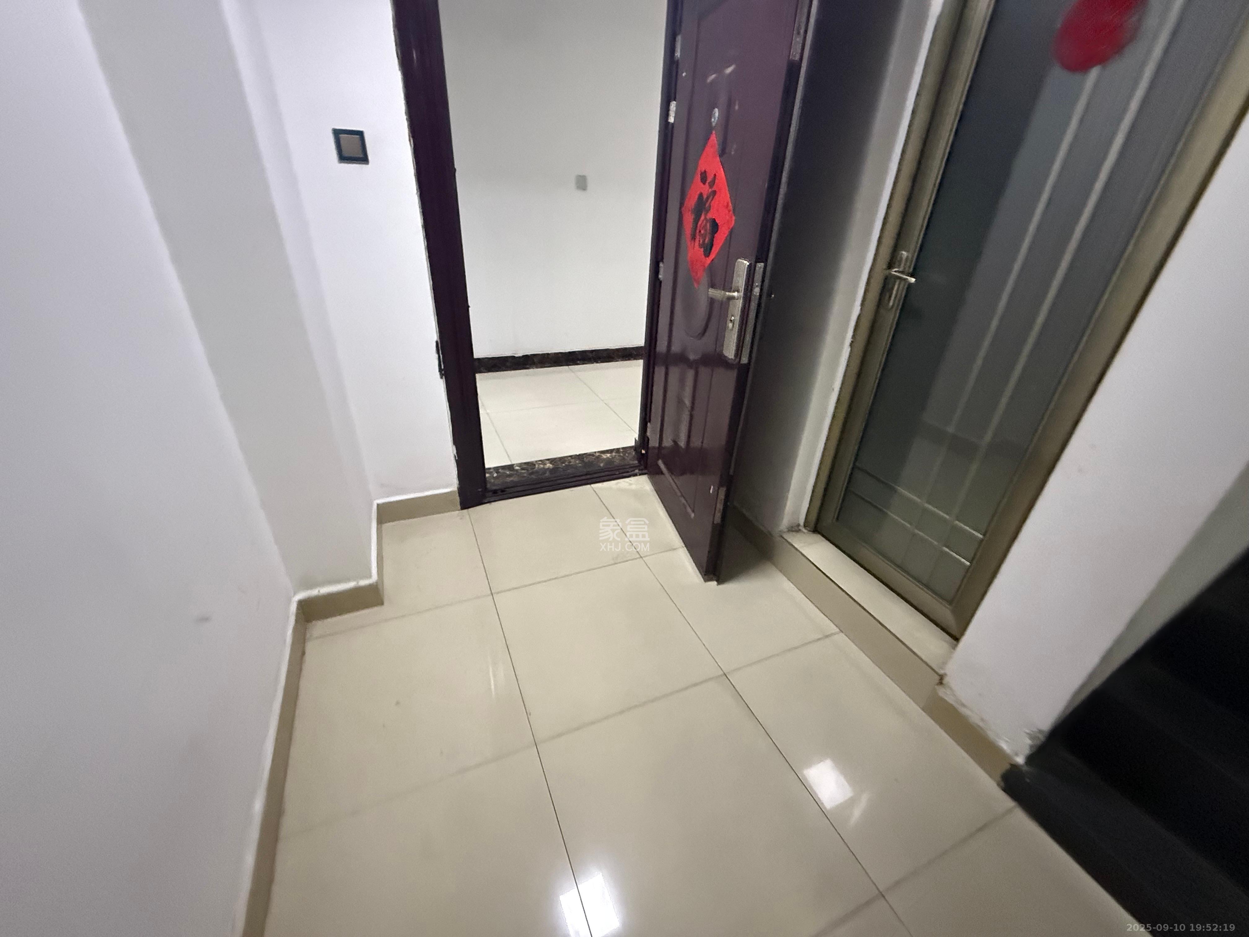 芙蓉明珠   50.0㎡      1800.0元/月室内图