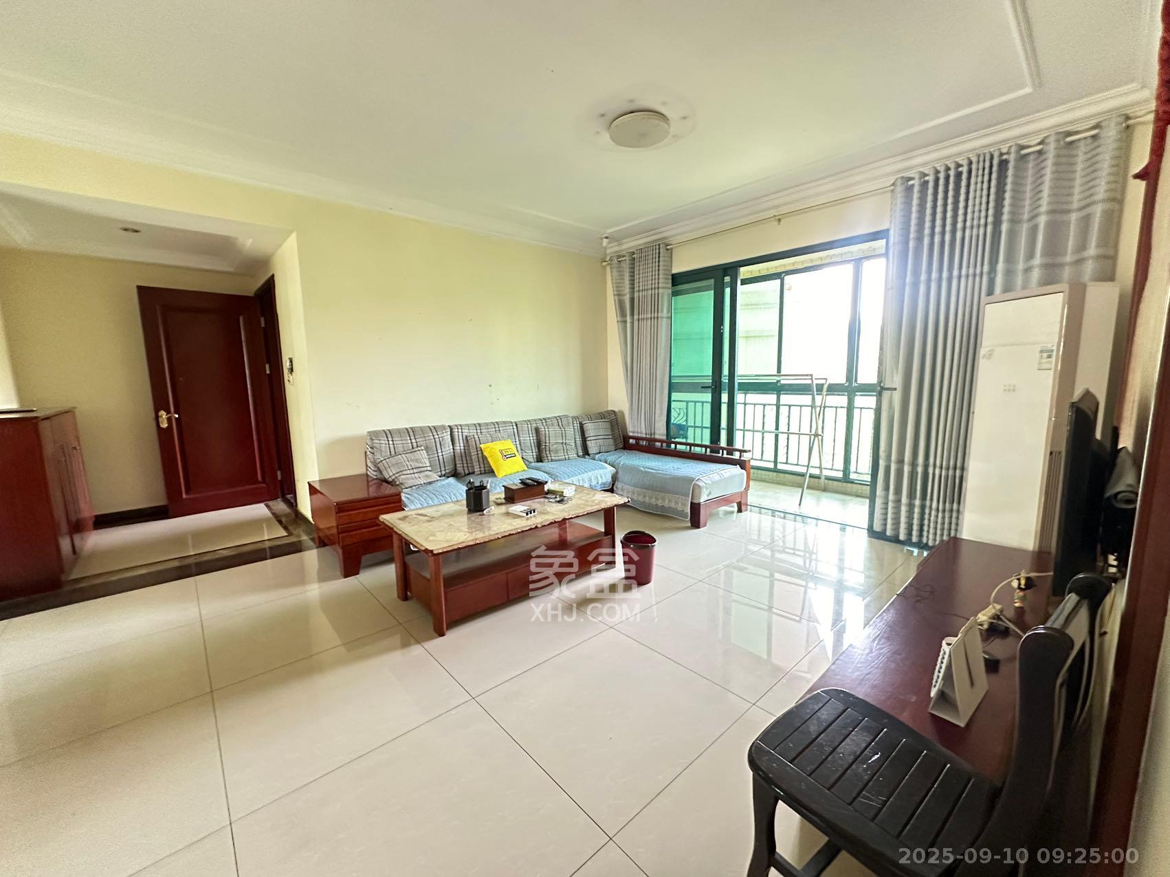 恒大城  4室2厅2卫    2600.0元/月 恒大城  4室2厅2卫    2600.0元/月室内图