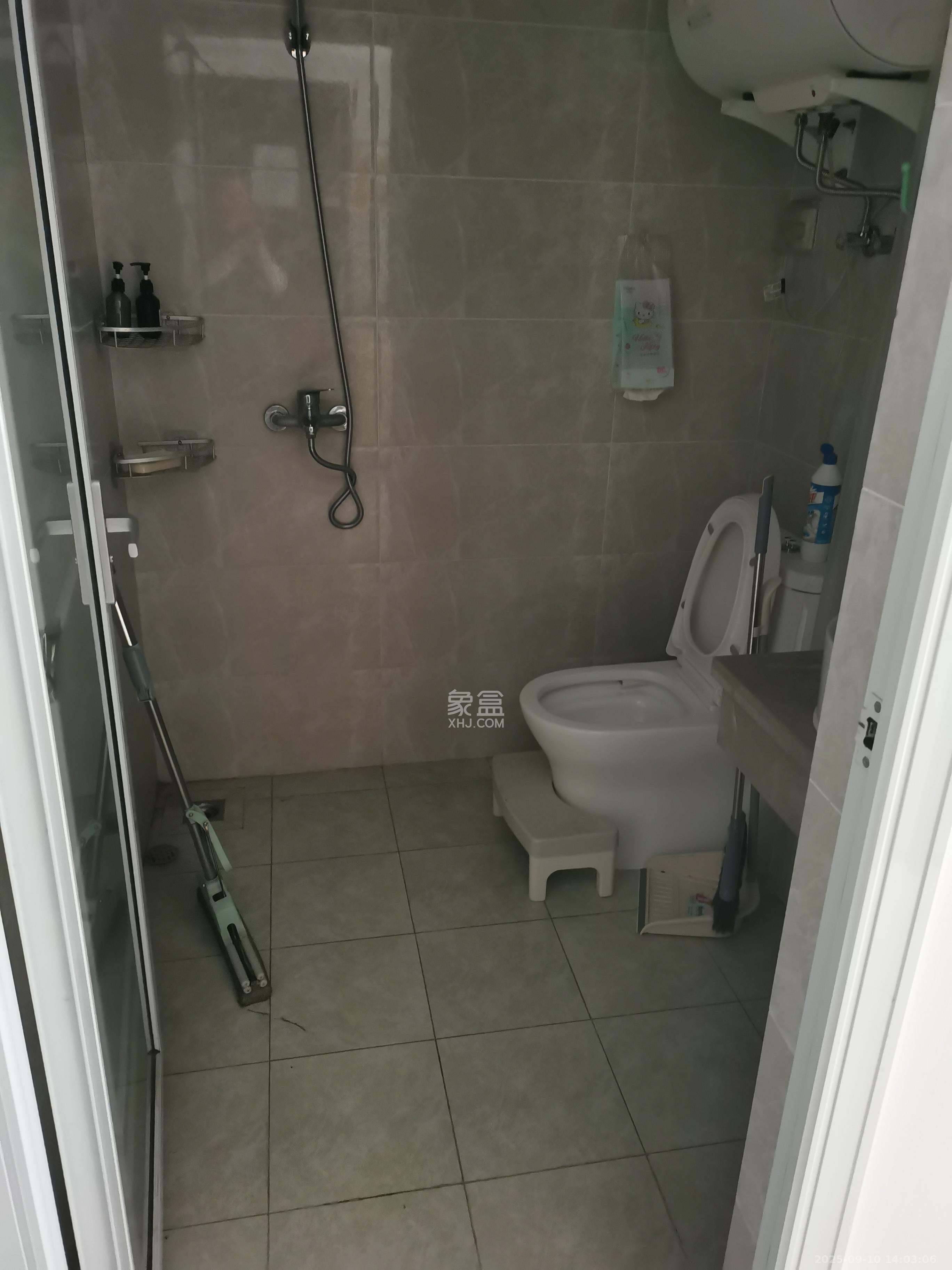 博长山水香颐 1室1厅1卫 1350.0元/月 博长山水香颐 1室1厅1卫 1350.0元/月室内图