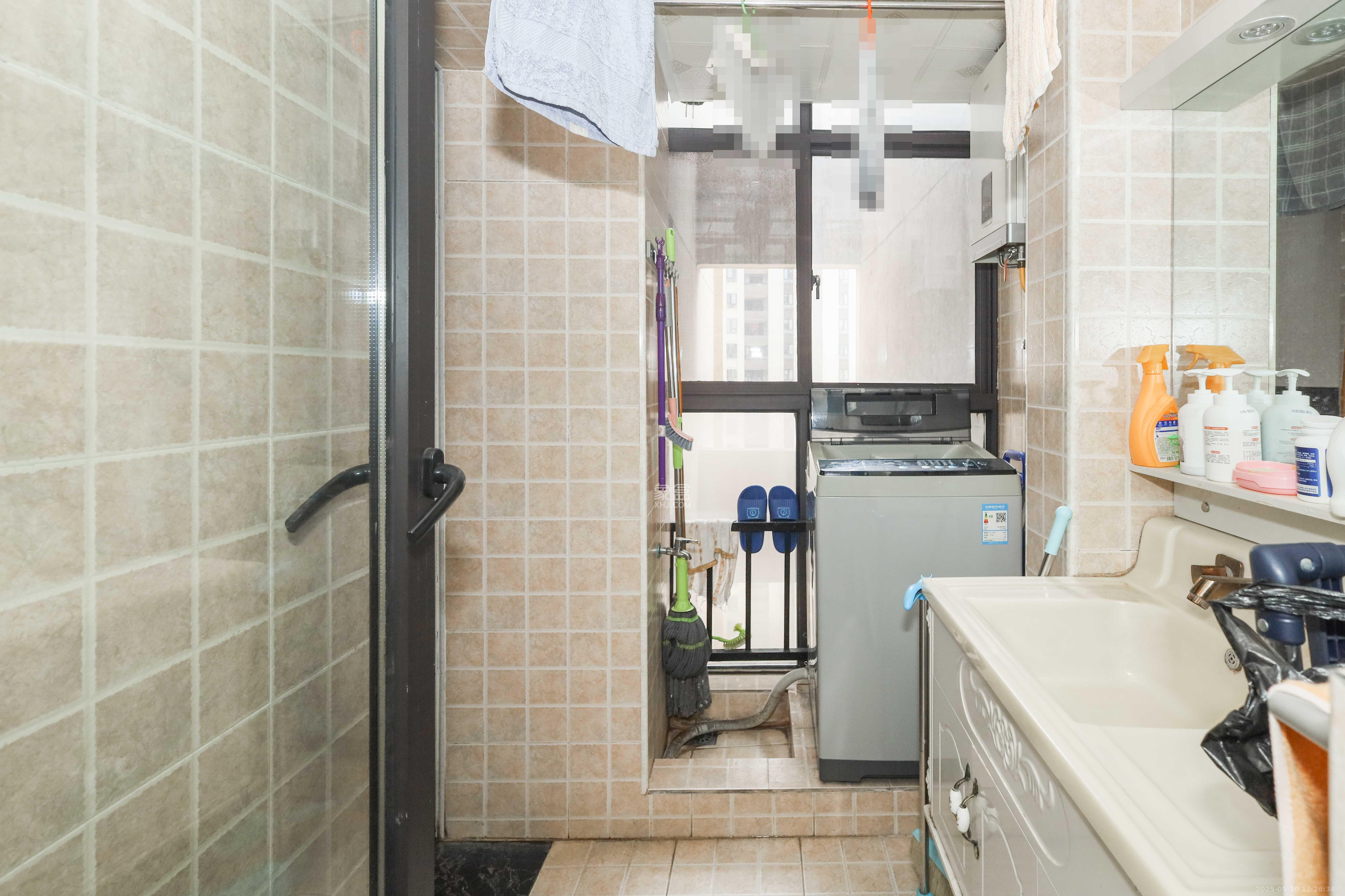 惠天然梅岭国际 3室2厅1卫 98.8万 惠天然梅岭国际 3室2厅1卫 98.8万厨房