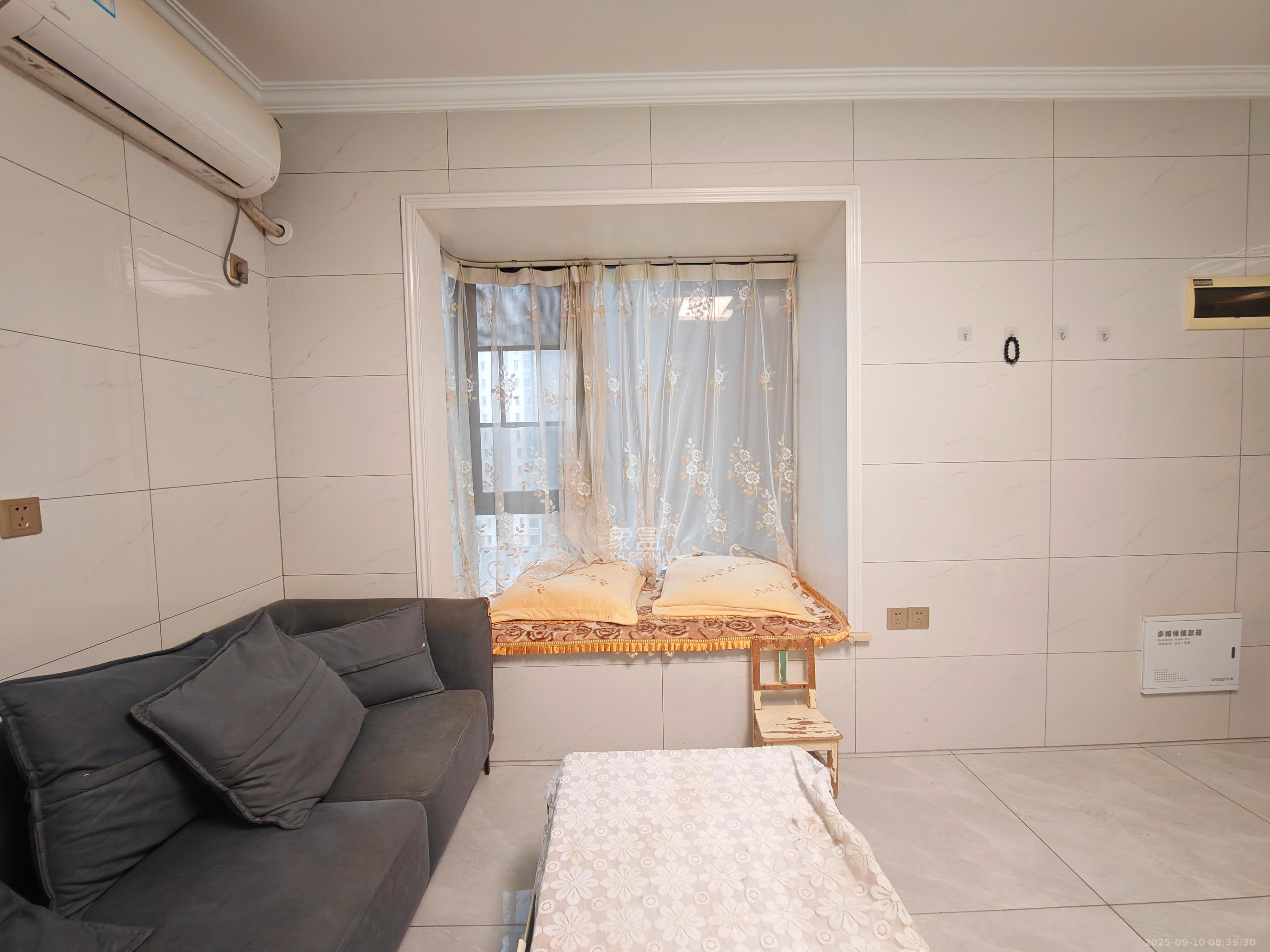 新新花园 2室2厅1卫 2200.0元/月 新新花园 2室2厅1卫 2200.0元/月室内图