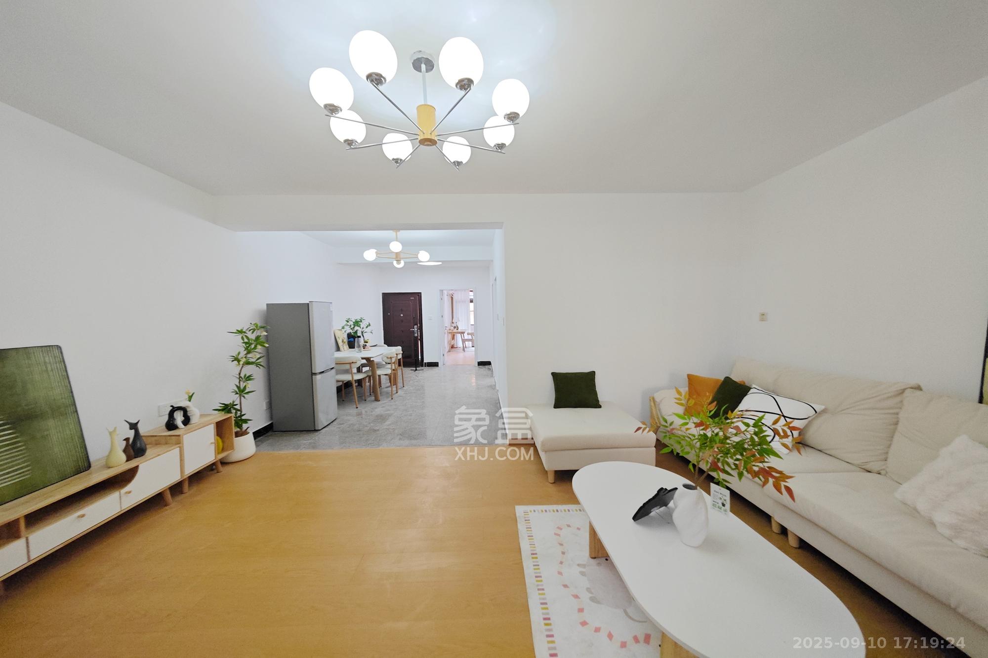 赛福尔公寓  2室2厅1卫    52.8万 赛福尔公寓  2室2厅1卫    52.8万