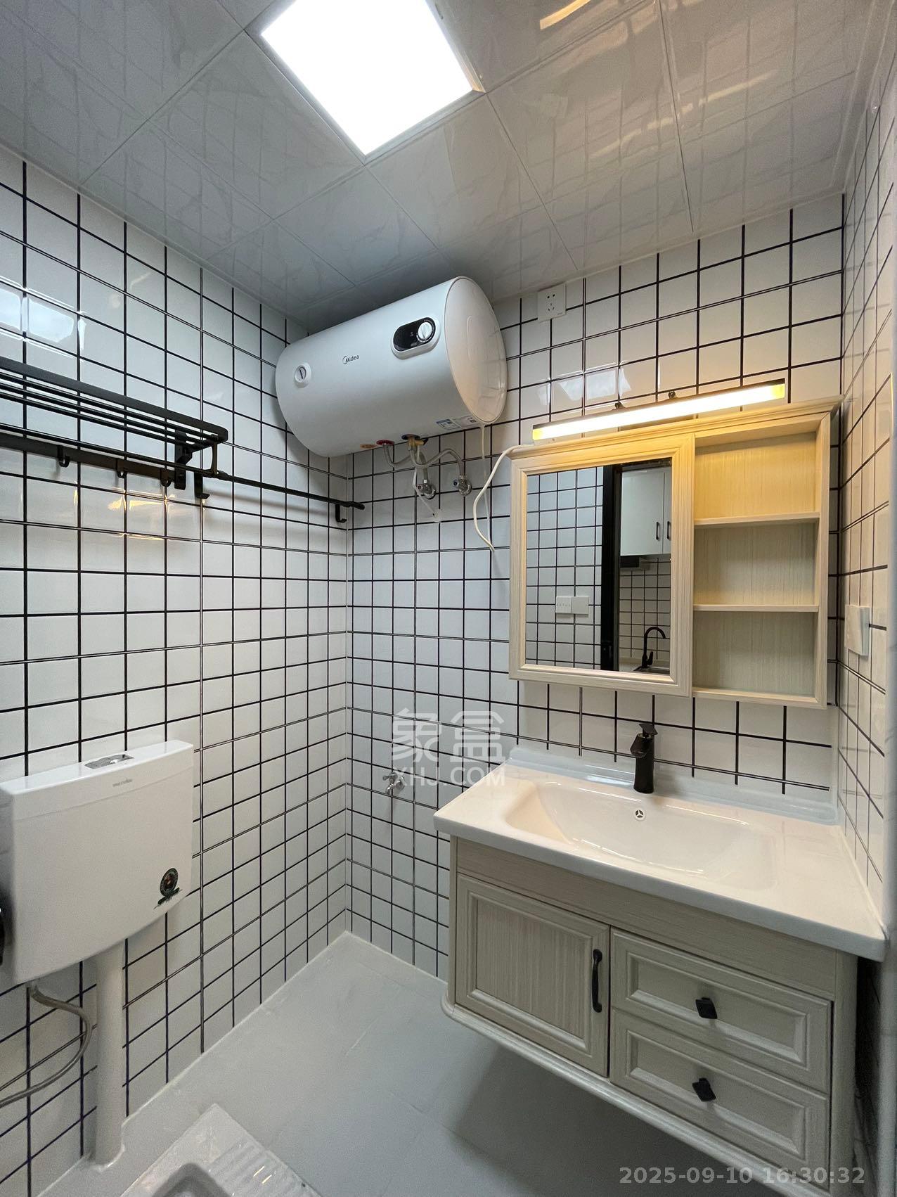 龙湖湘江星座(祺鑫星座公寓) 1室1厅1卫 1750.0元/月 龙湖湘江星座(祺鑫星座公寓) 1室1厅1卫 1750.0元/月室内图